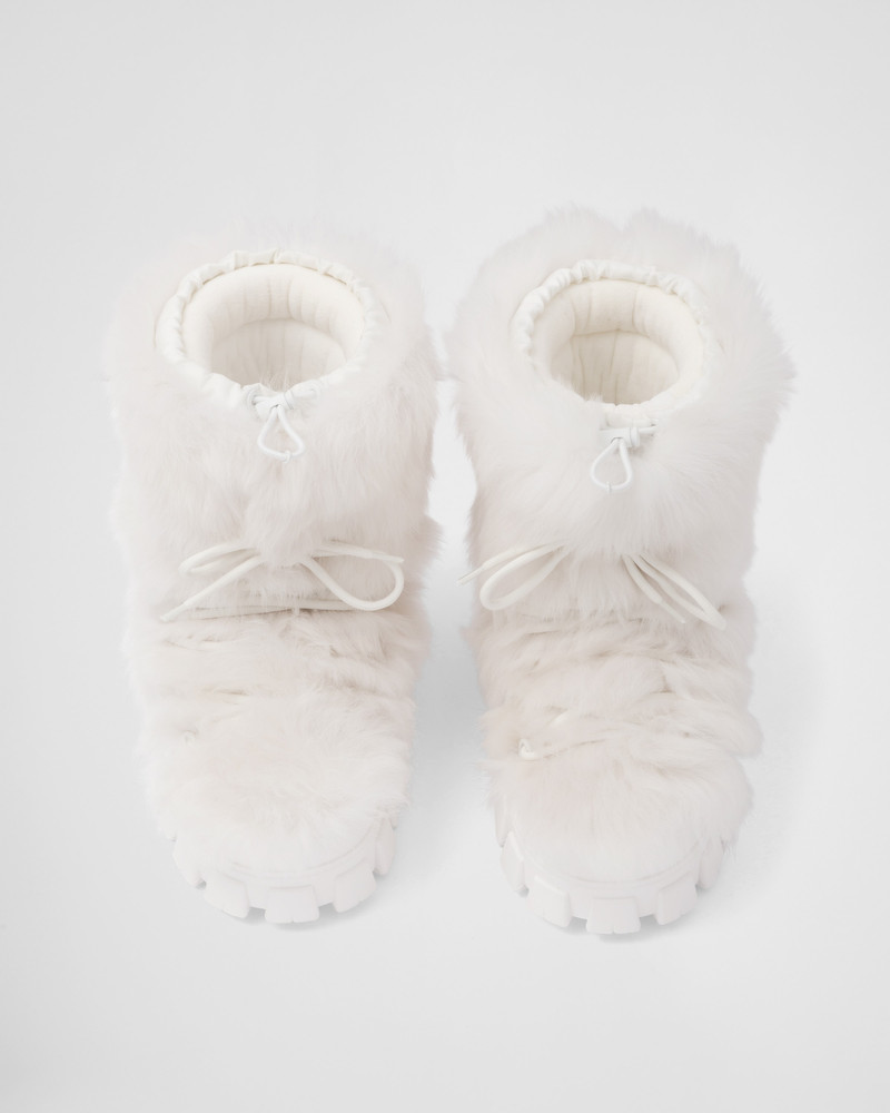 Shearling apres-ski boots 4