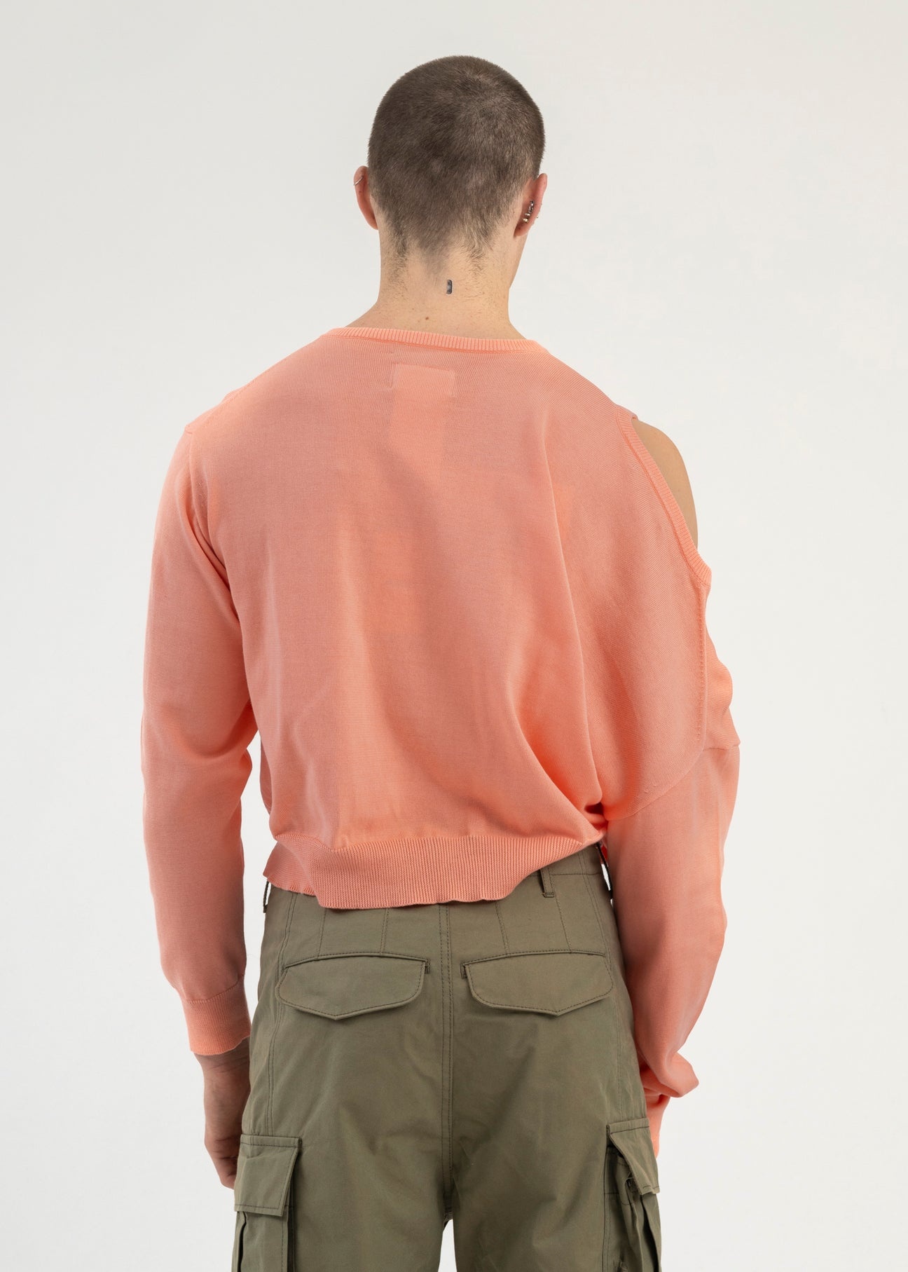 PINK AI IMAGE GENERATION MISTAKE KNITWEAR - 5