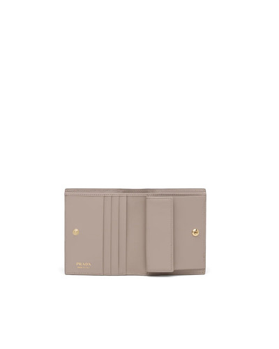 Prada Small leather wallet outlook