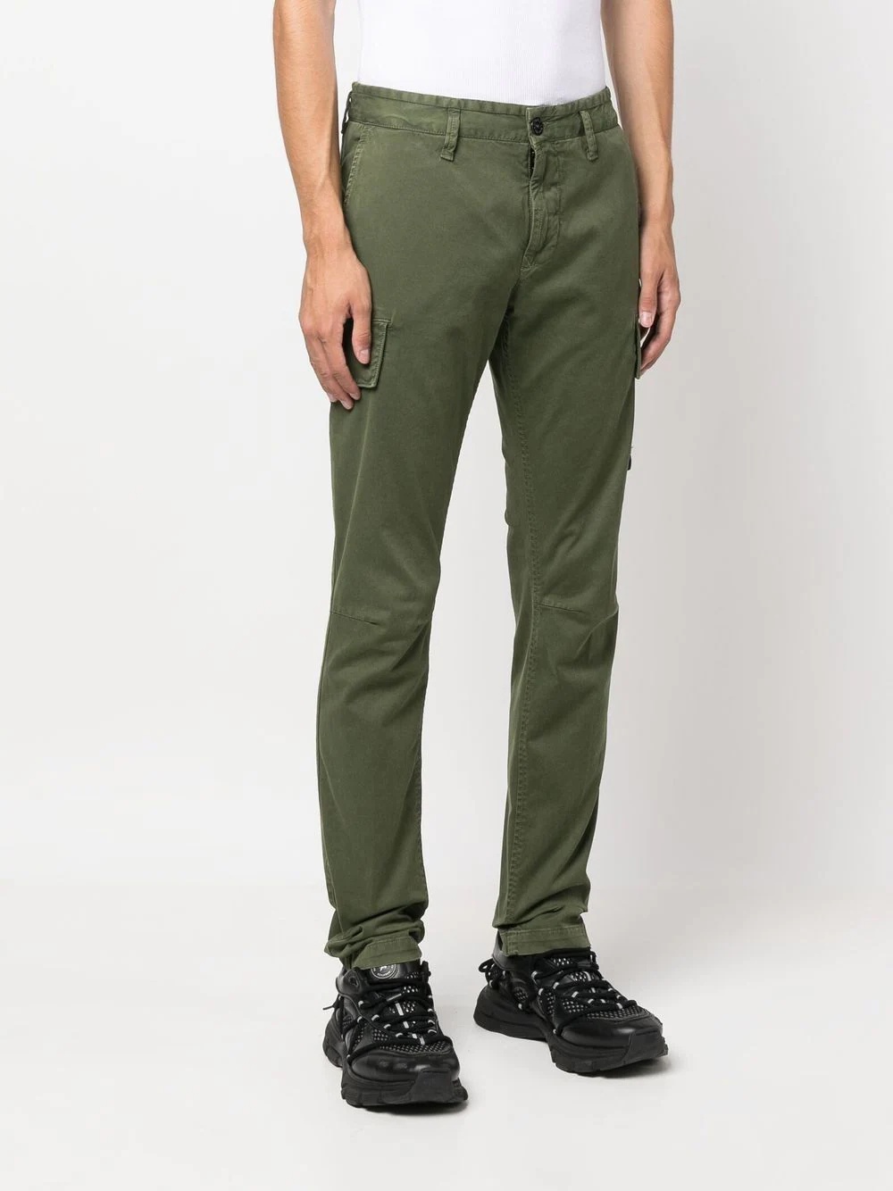 Compass-patch cargo trousers - 3