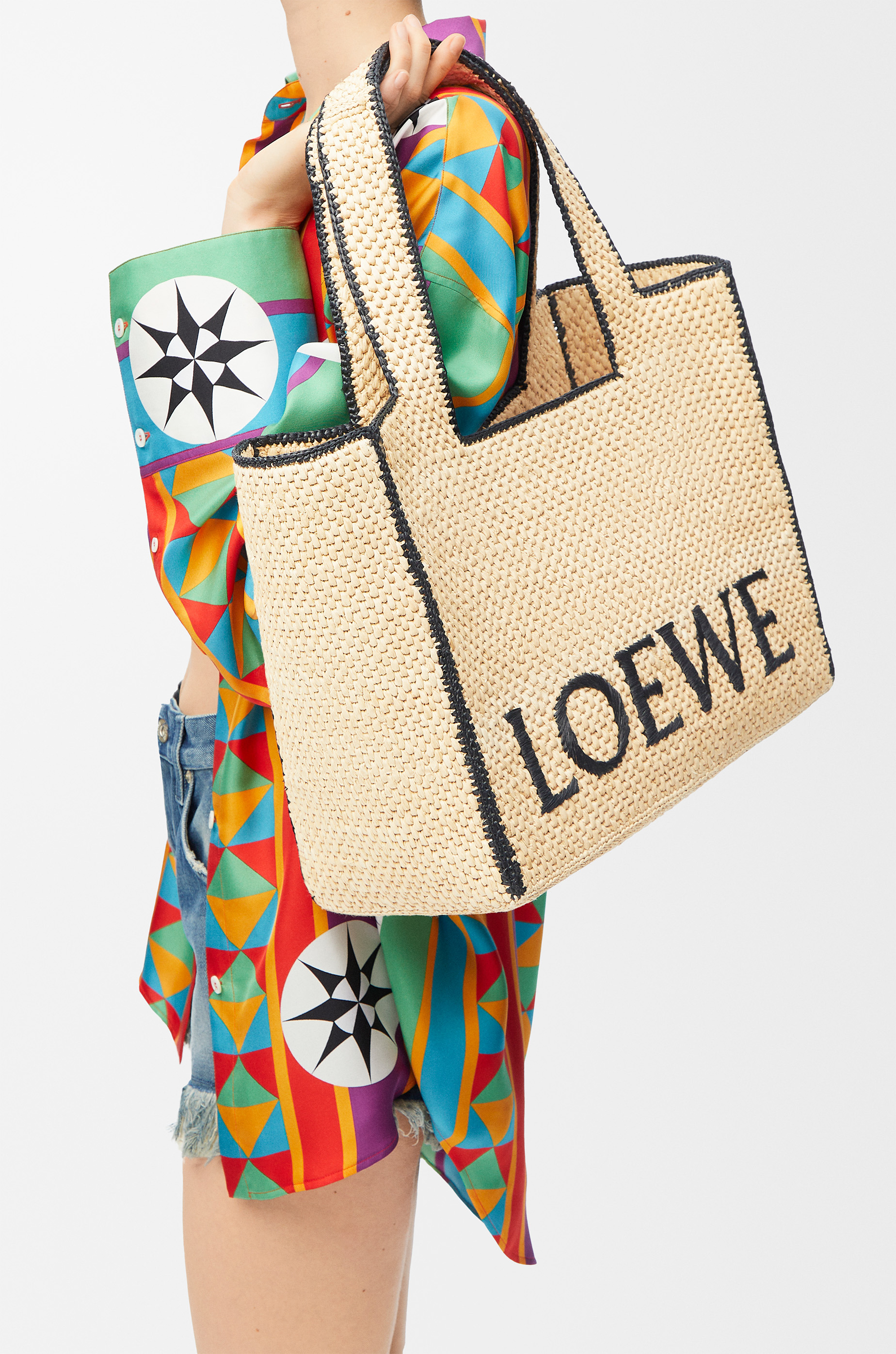 Large LOEWE Font Tote in raffia - 3