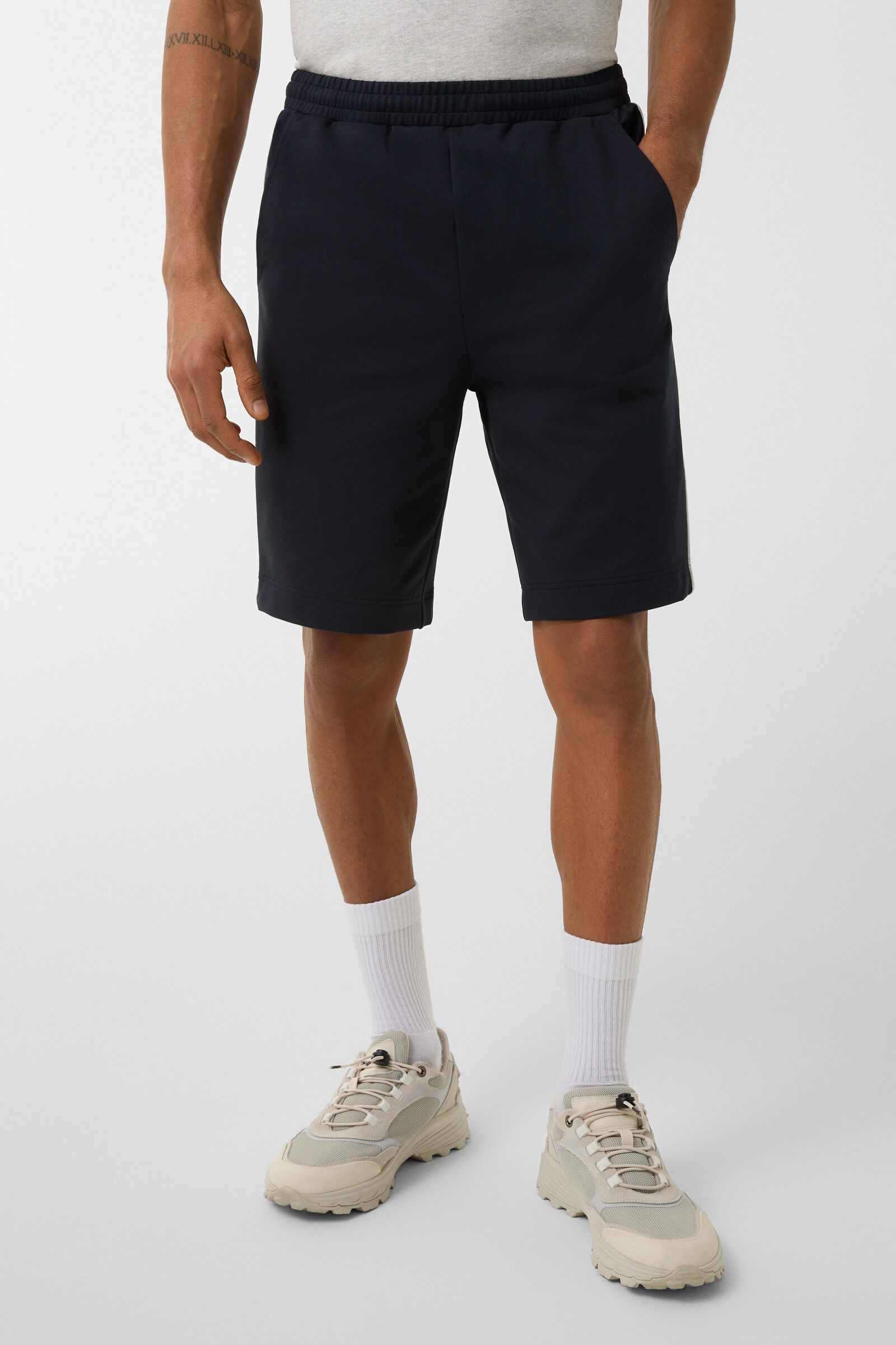 Norris sweatshorts in Dark blue - 2