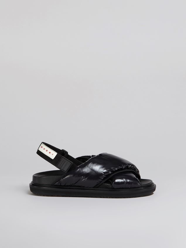 BLACK NYLON CRISS-CROSS FUSSBETT - 1