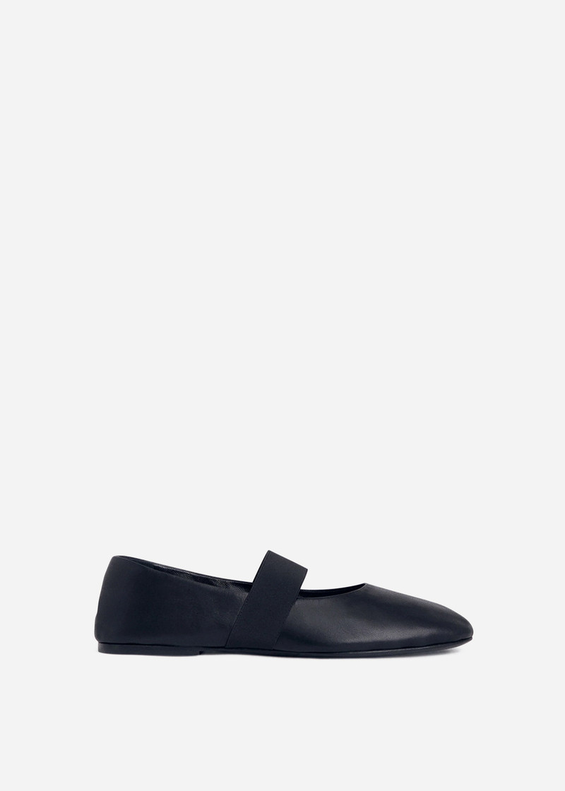 Elastic Ballerina Flat in Black 1