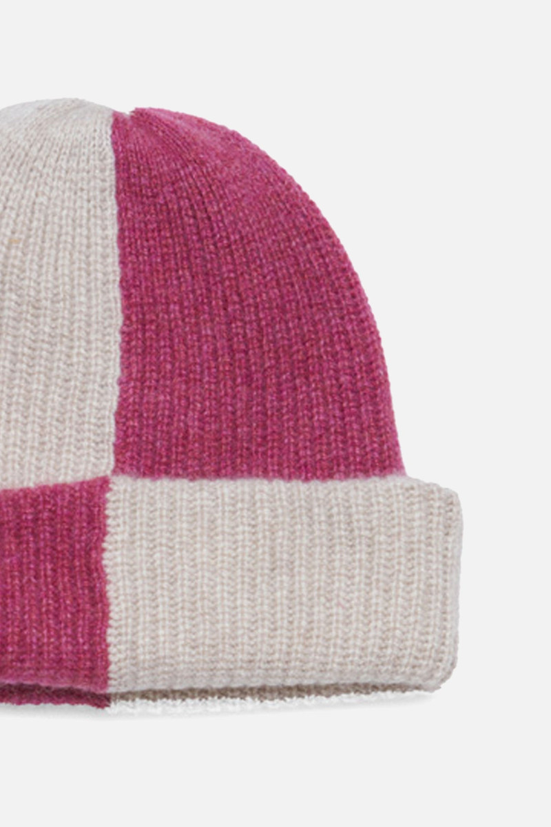 The Elder Statesman CHECKED WATCHMAN CAP outlook