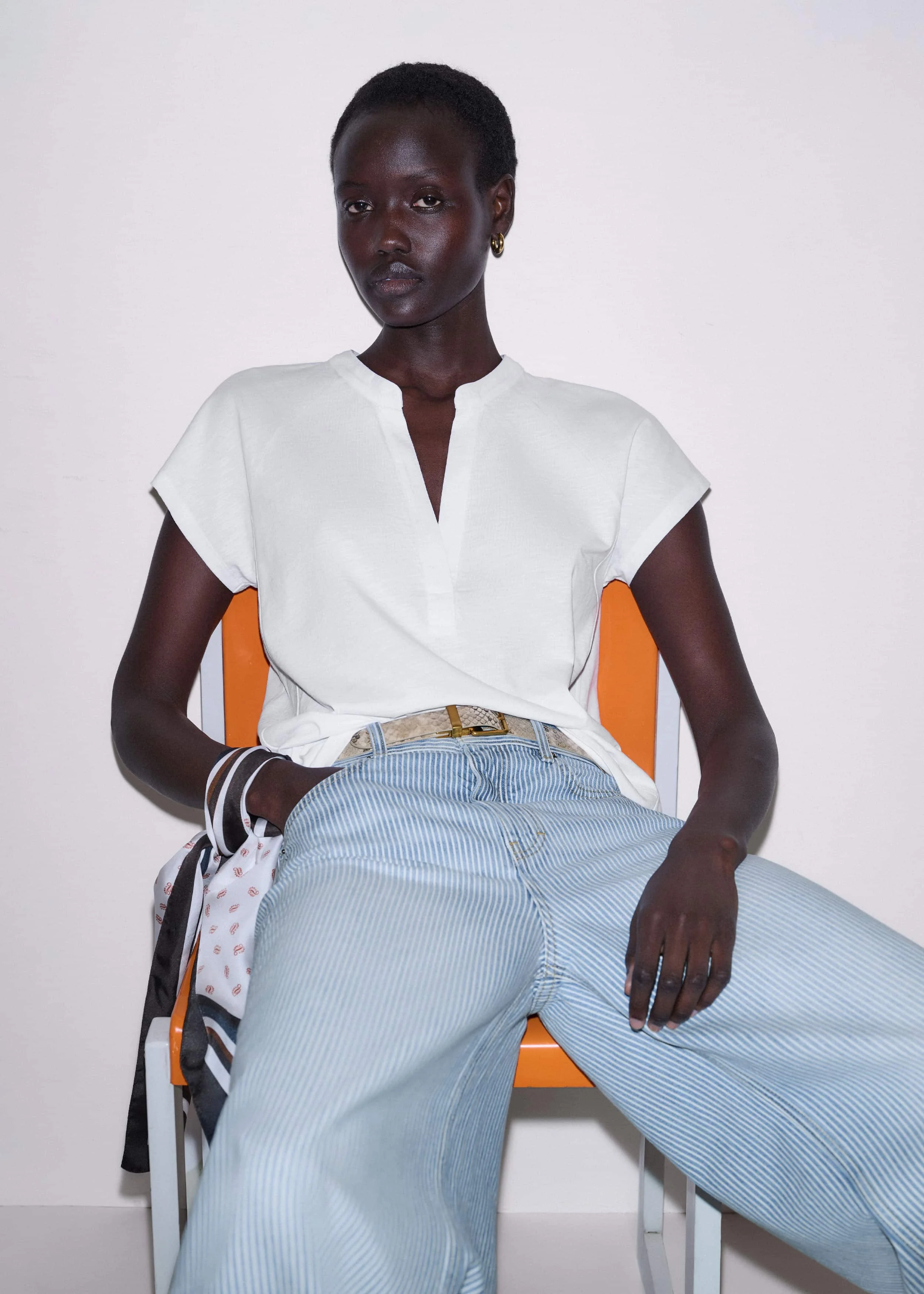 Open-V Swing Top - 1