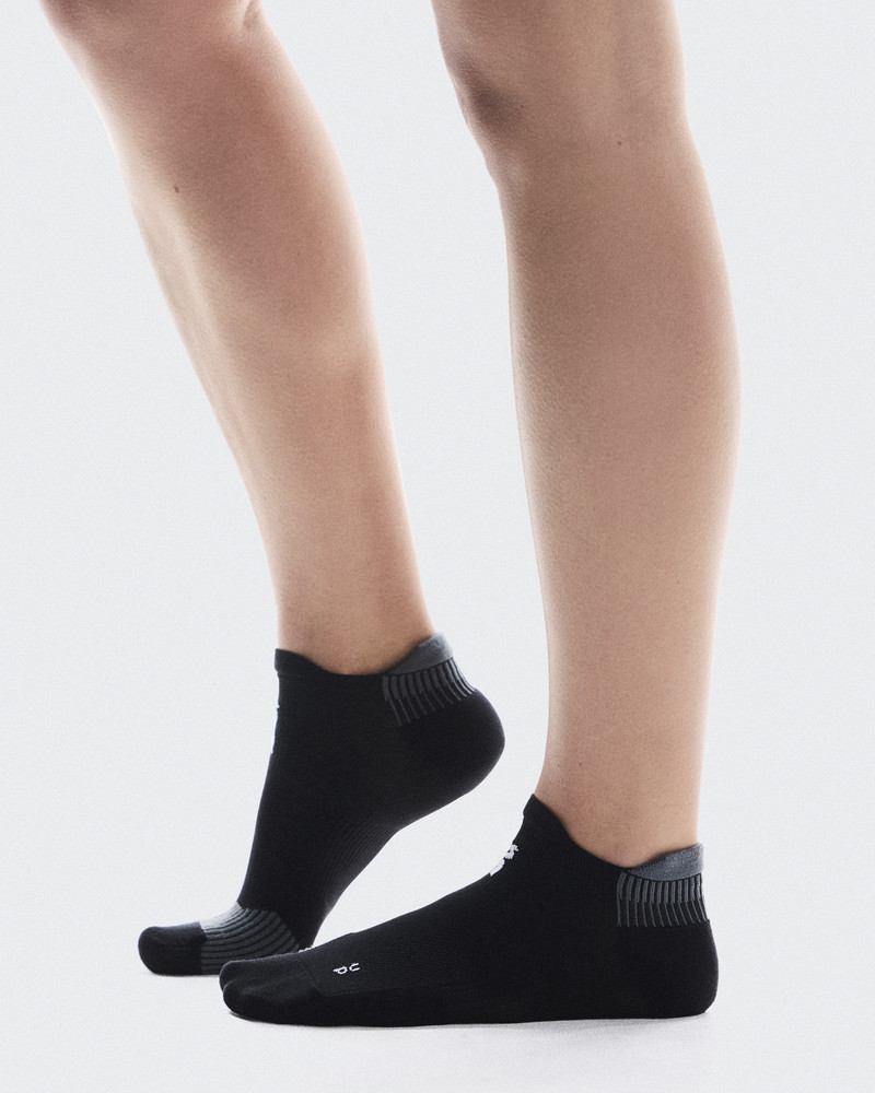 On Performance Run Sock Low outlook