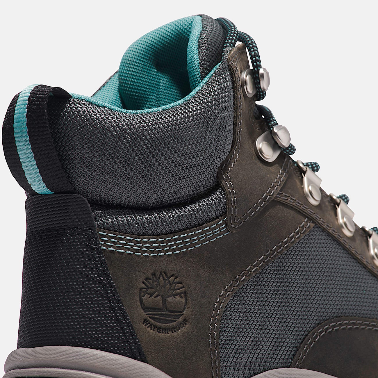 Women's White Ledge Waterproof Hiking Boot - 7