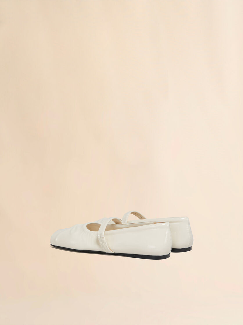 WHITE PATENT LEATHER MARY JANE - 3