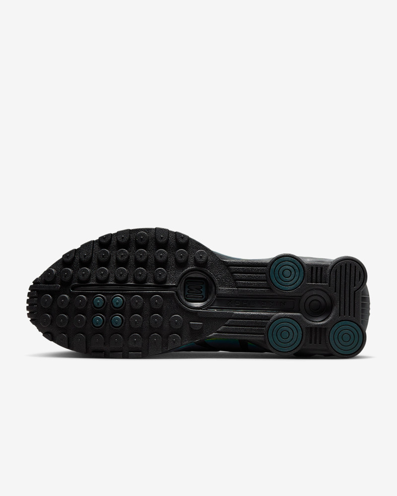 Nike Nike Shox R4 SE Men's Shoes with Reflective Accents outlook