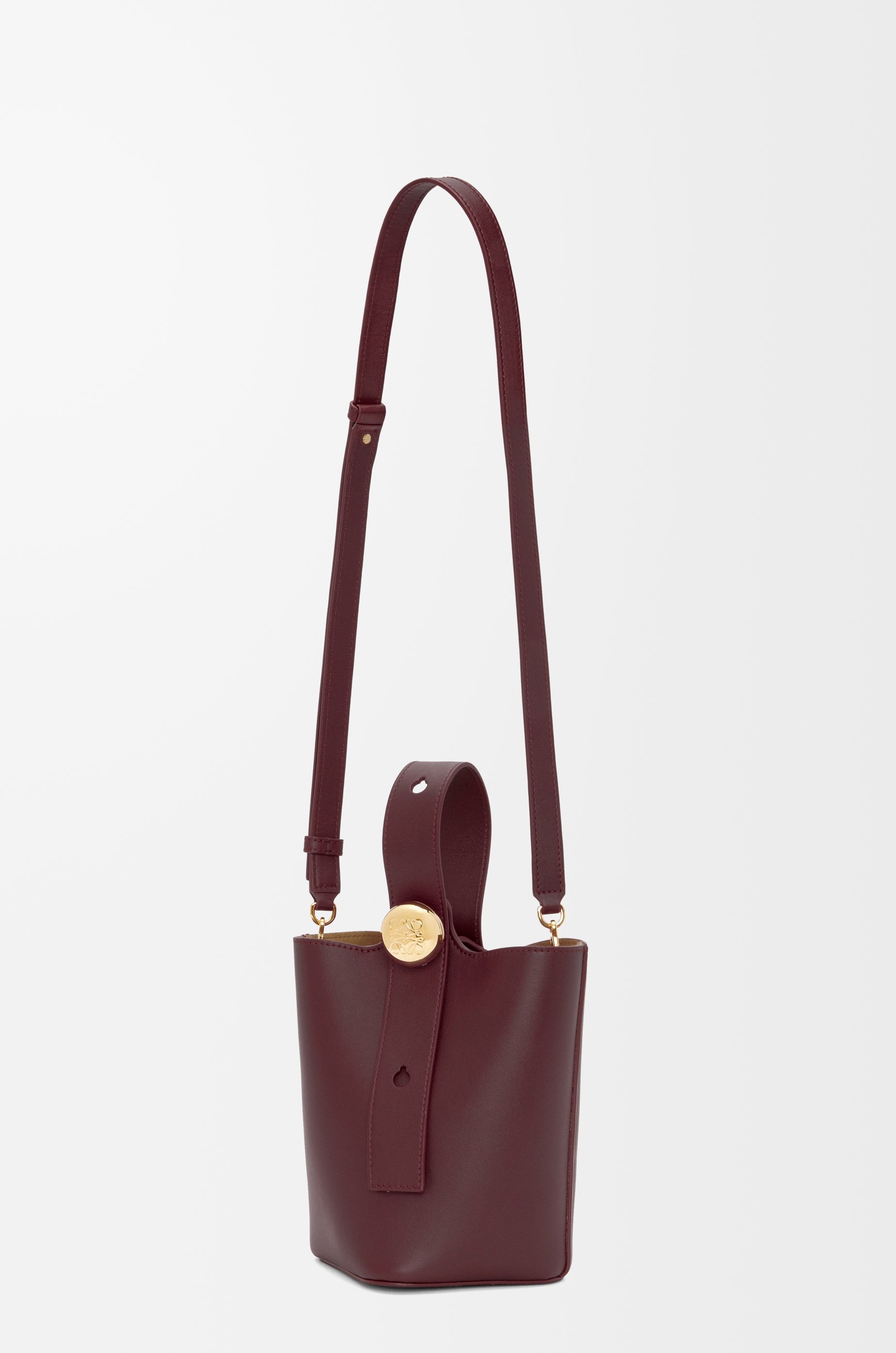 Mini Pebble Bucket bag in mellow calfskin - 6