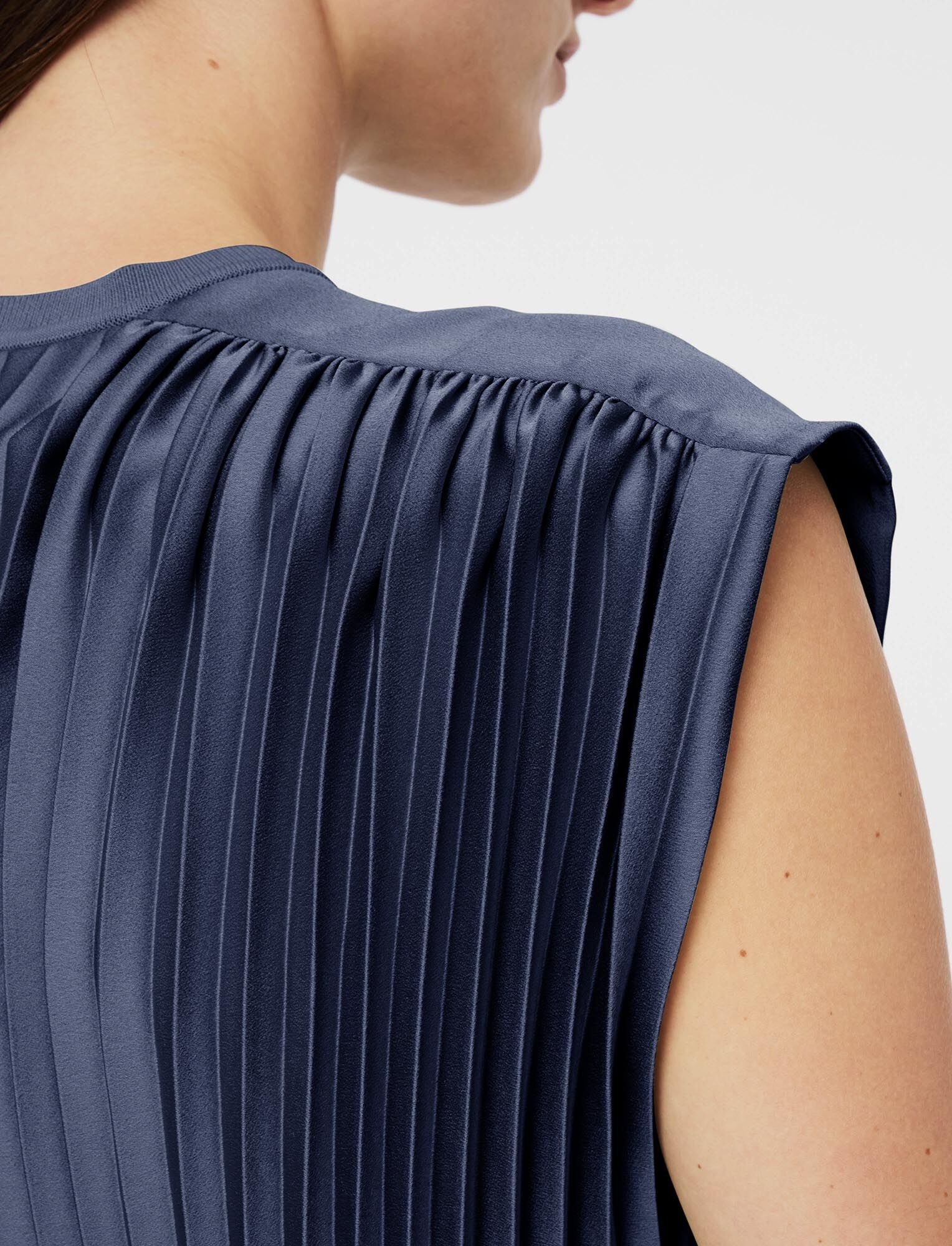 Volta Knit Weave Plissé Dress - 4