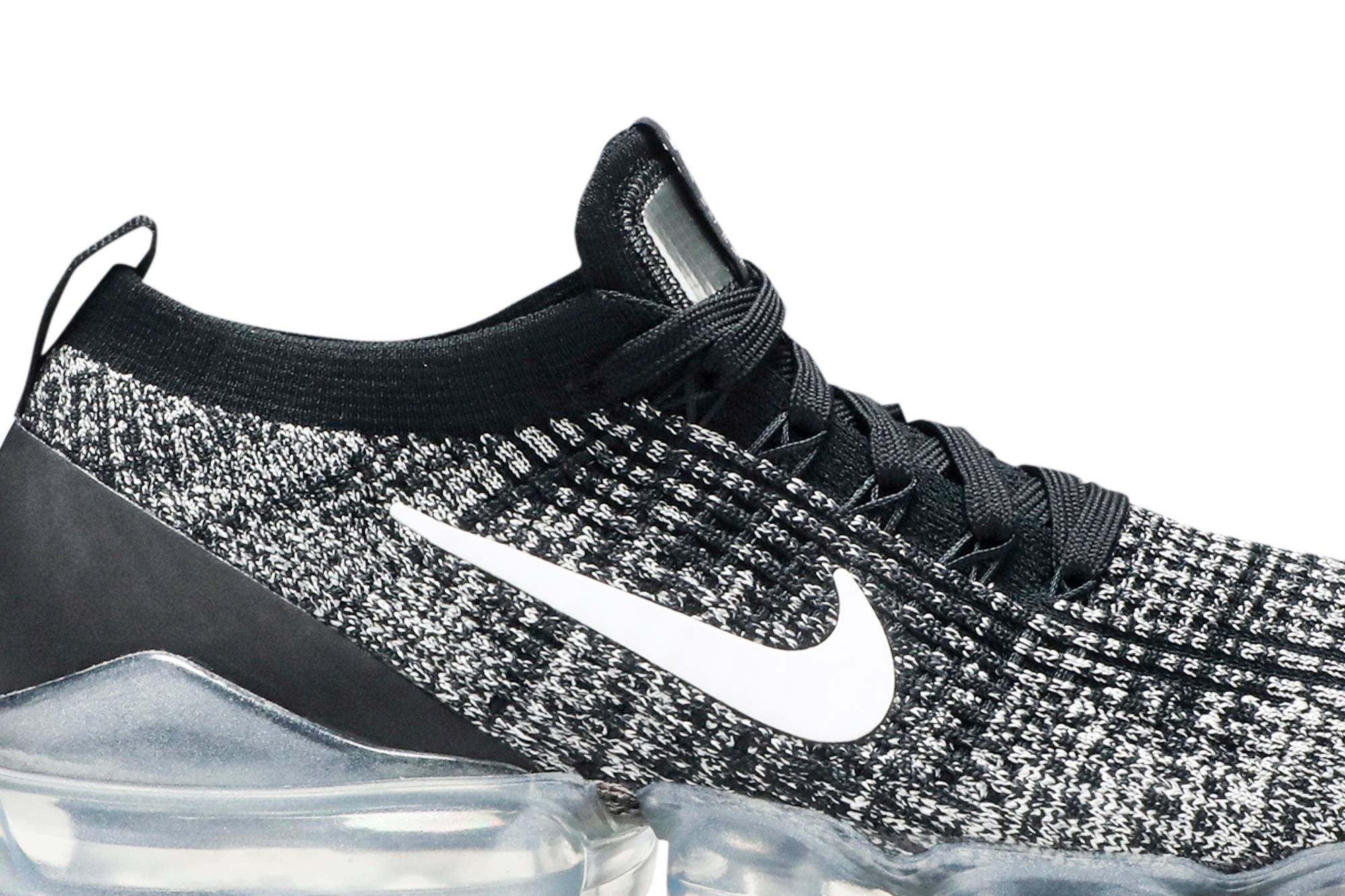 Wmns Air VaporMax Flyknit 3 'Oreo' - 2