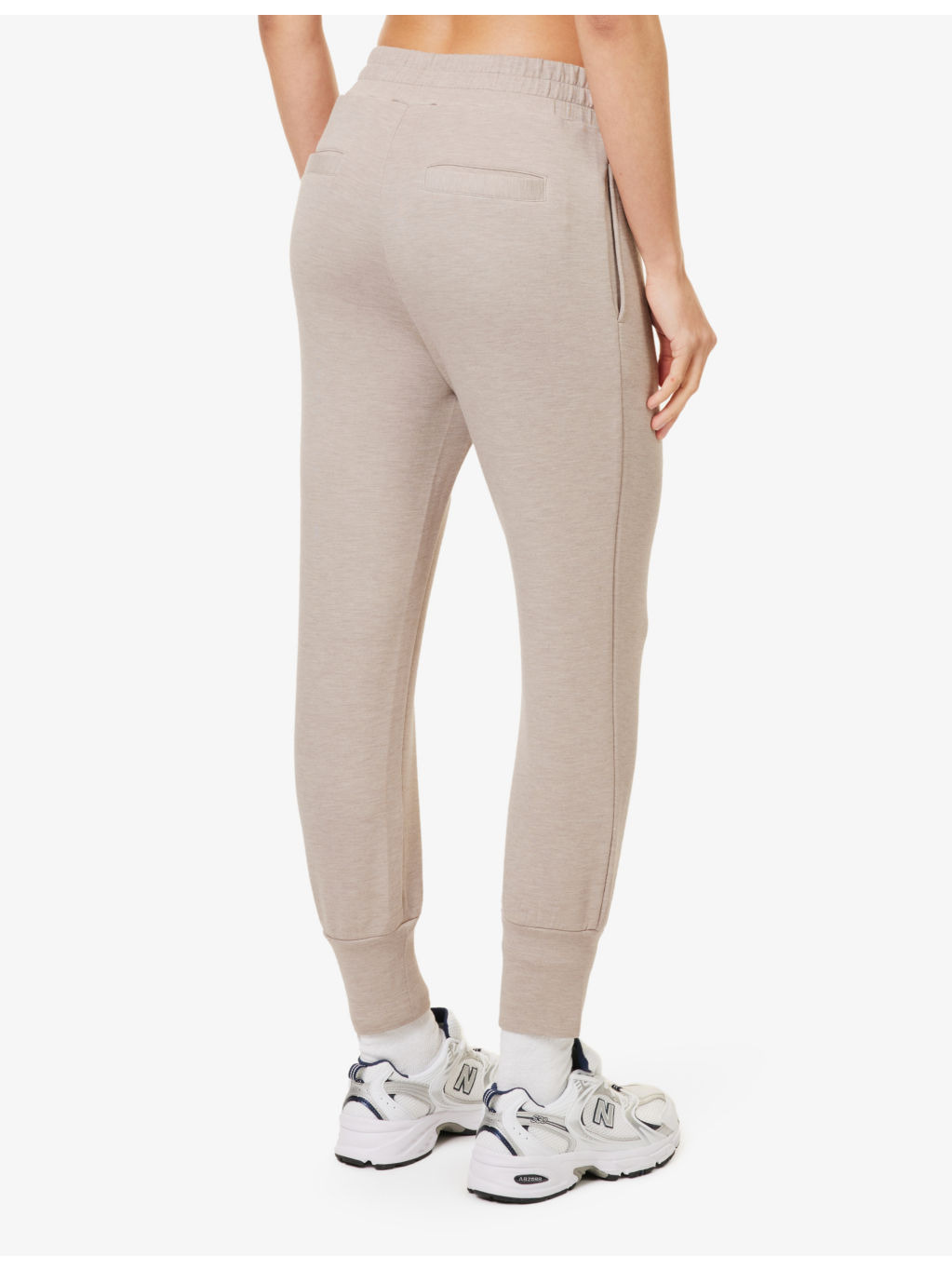 "The Slim Cuff 25"" relaxed-fit mid-rise stretch-woven jogging bottoms" - 4