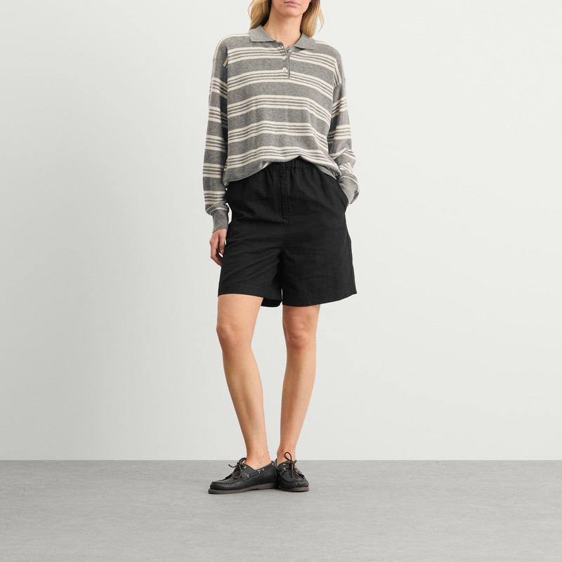 NOTHING WRITTEN Nothing Written Pale Linen Shorts outlook