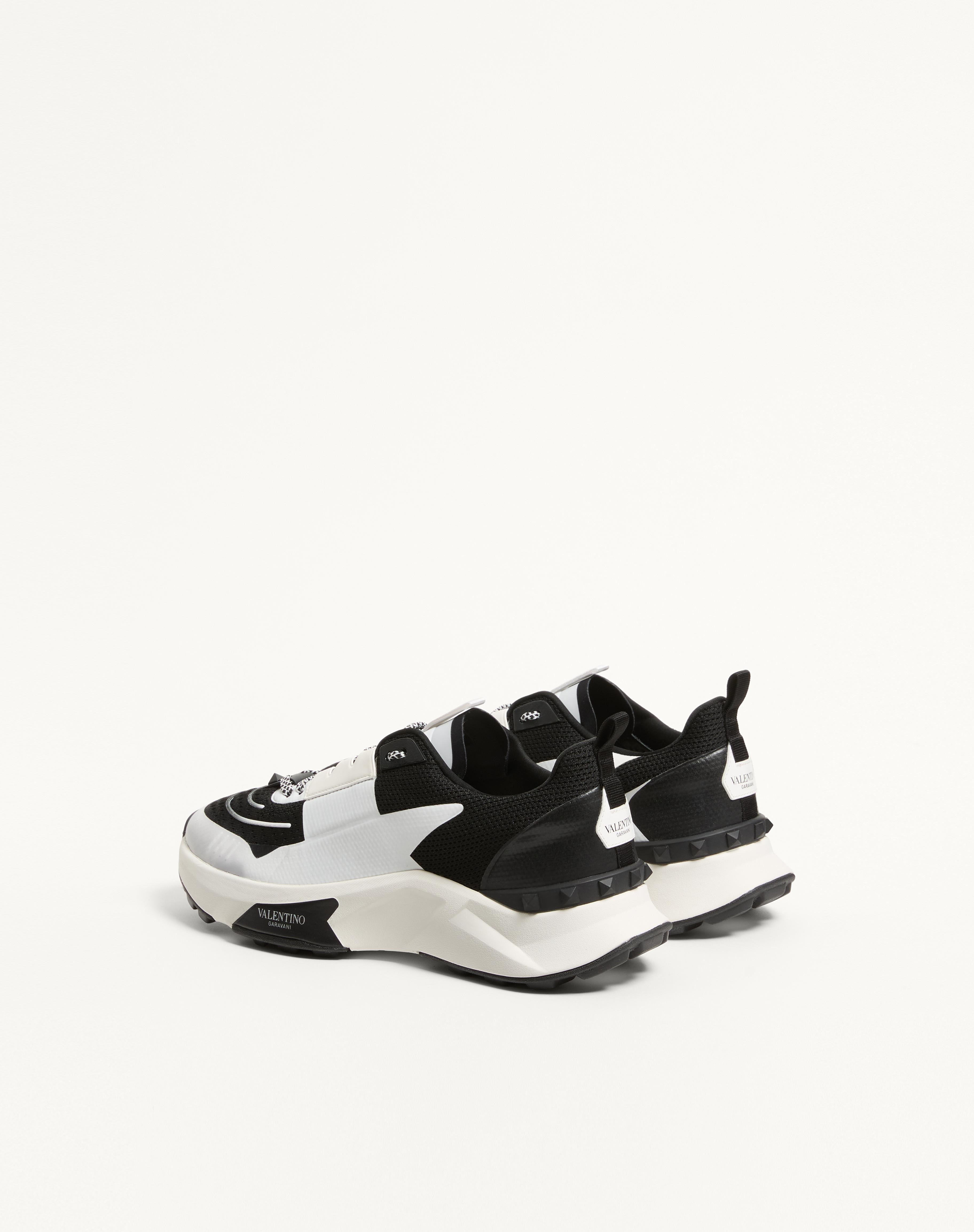 TRUE ACT LOW TOP SNEAKER IN MESH AND RUBBERIZED FABRIC - 6