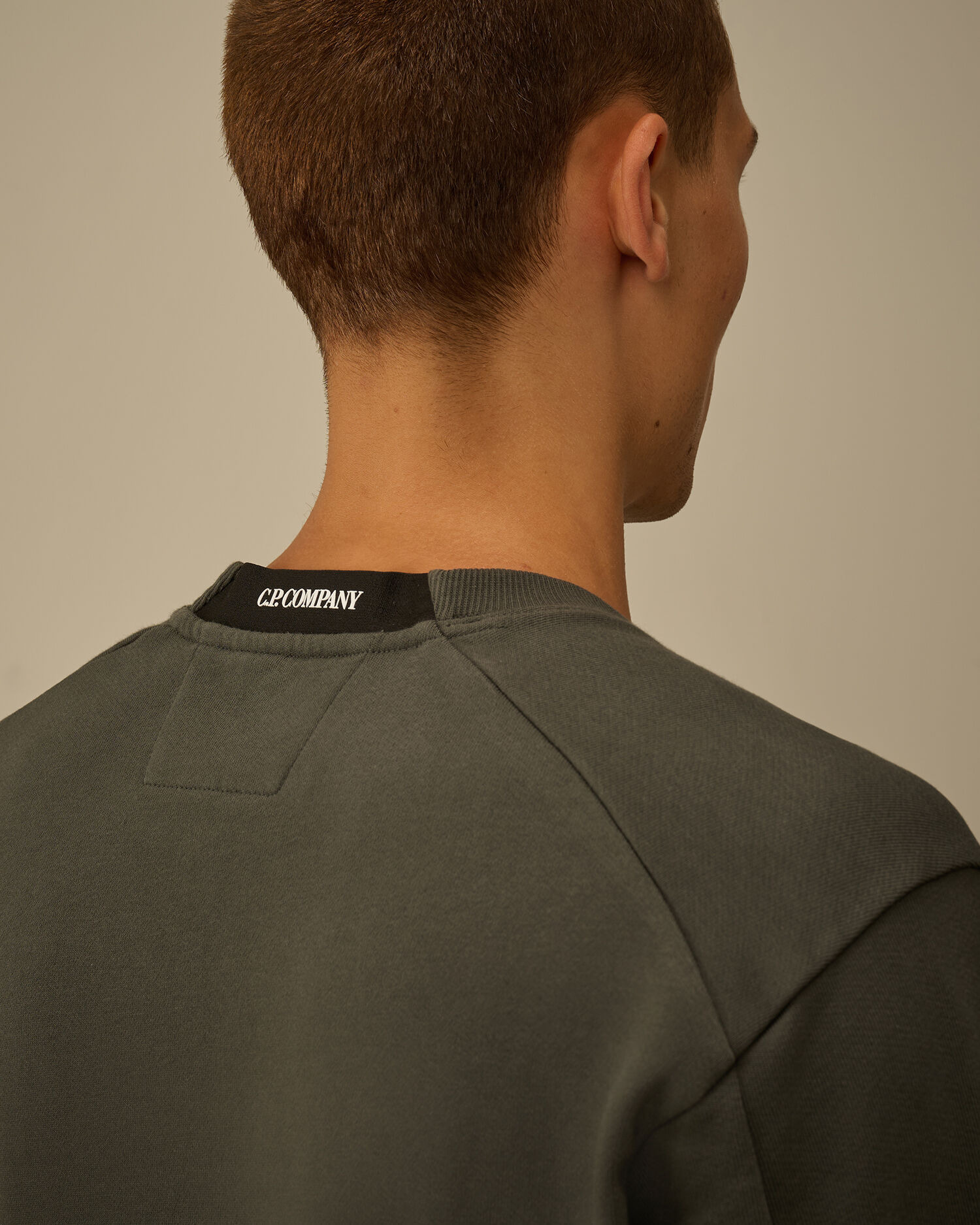 Diagonal Raised Fleece Crewneck Lens Sweatshirt - 6