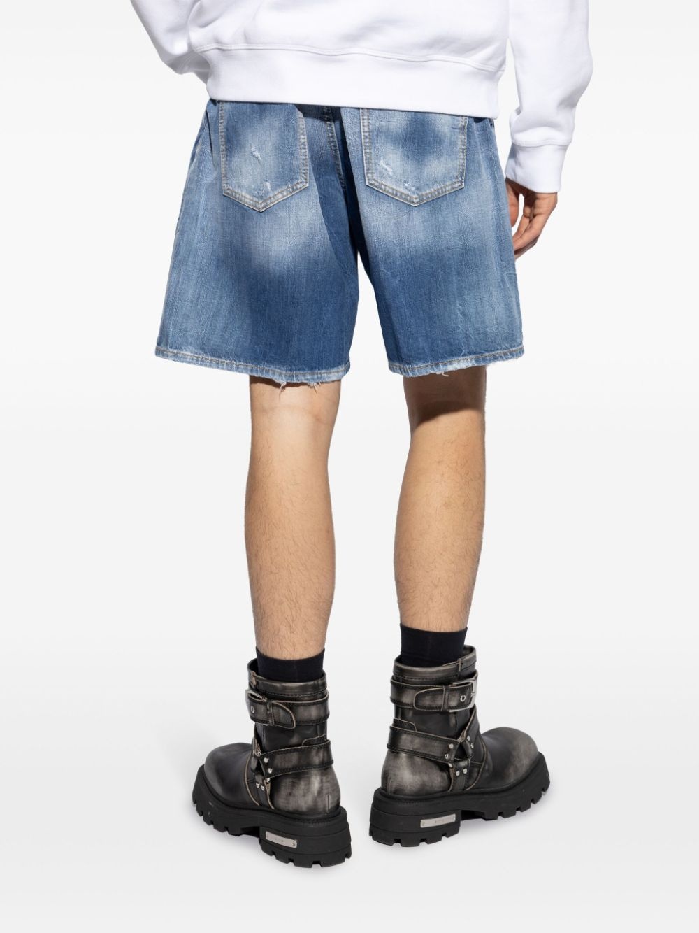 logo-tag distressed denim shorts - 4