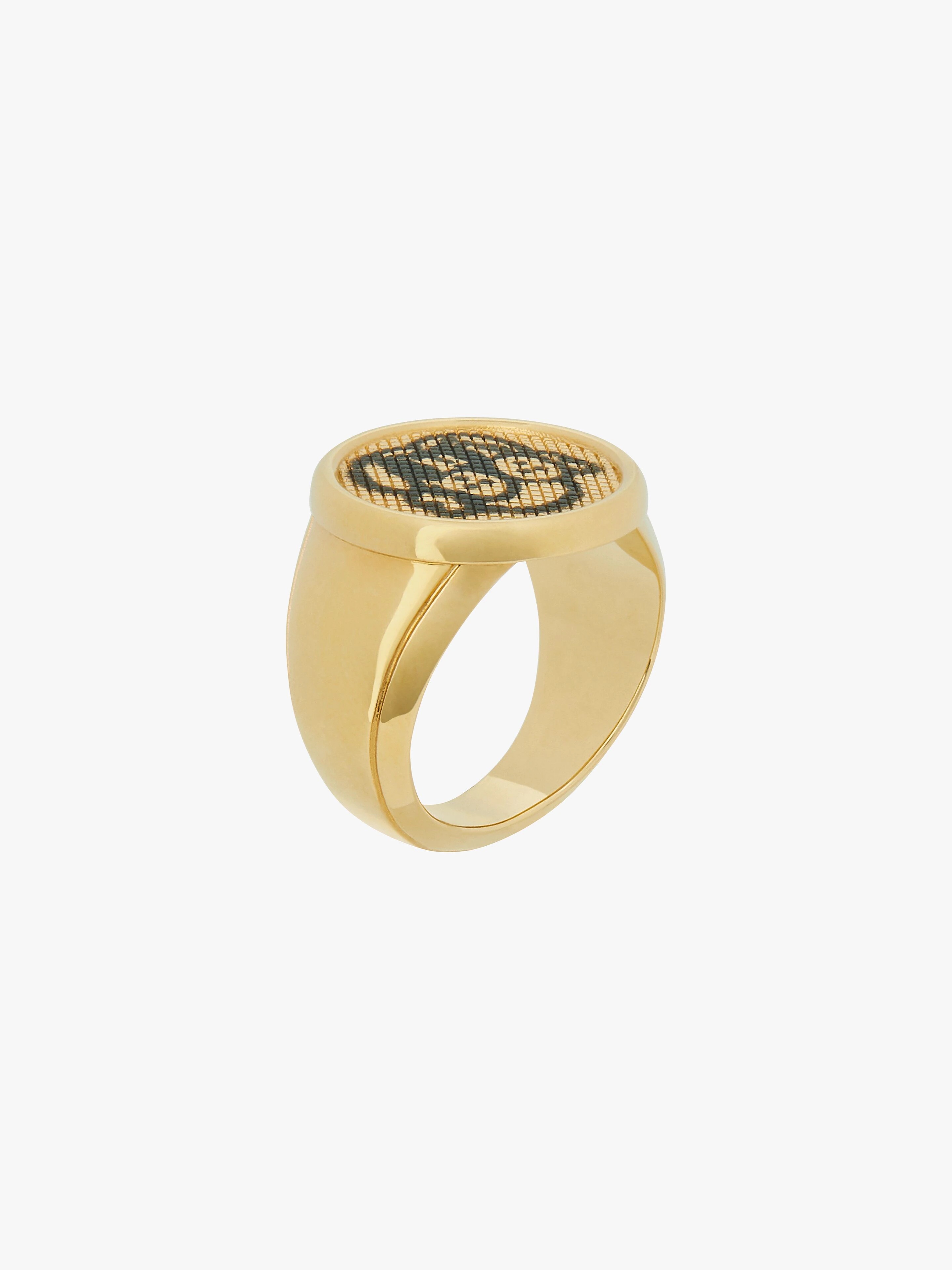 SIGNET RING WITH DOG TAG EFFECT PATTERN - 5
