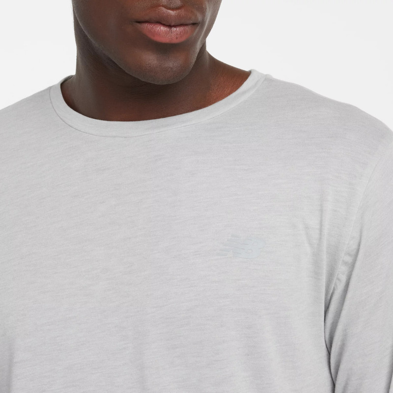 New Balance Lightweight Jersey Long Sleeve outlook