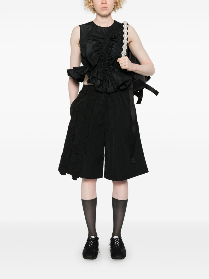 CECILIE BAHNSEN Angel shorts outlook