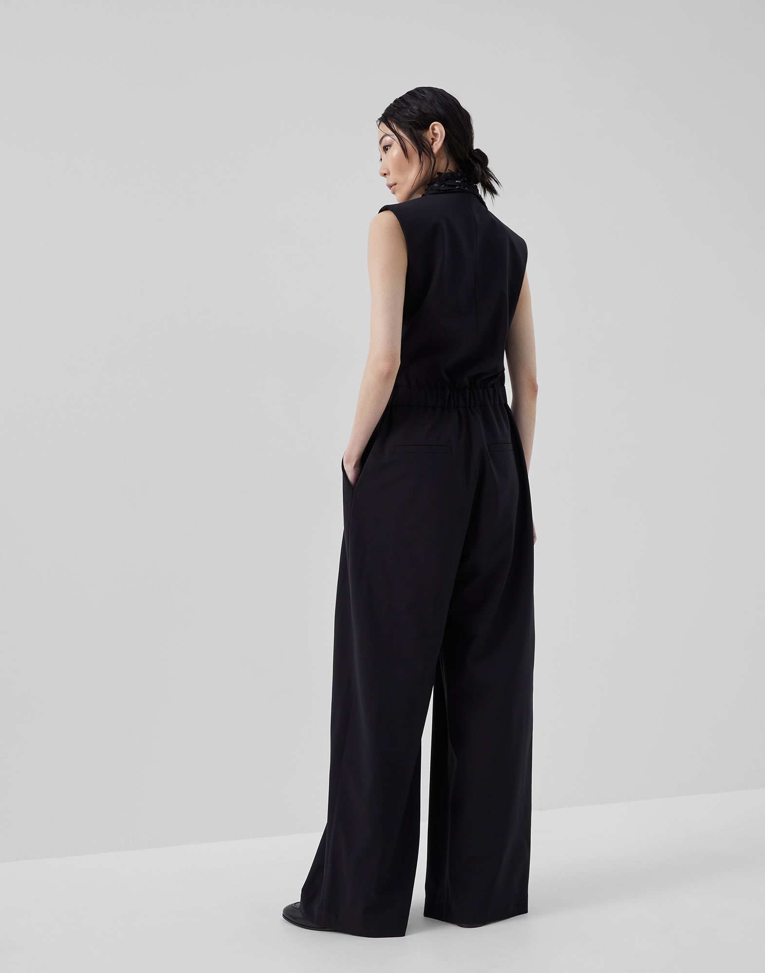 Tropical luxury wool jumpsuit with jazz droplet revers - 2