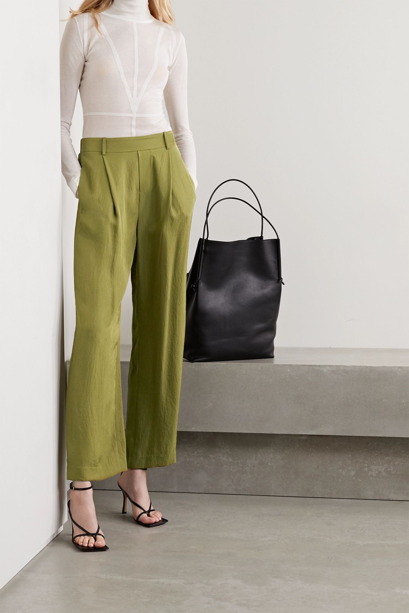 Crepe wide-leg pants - 2