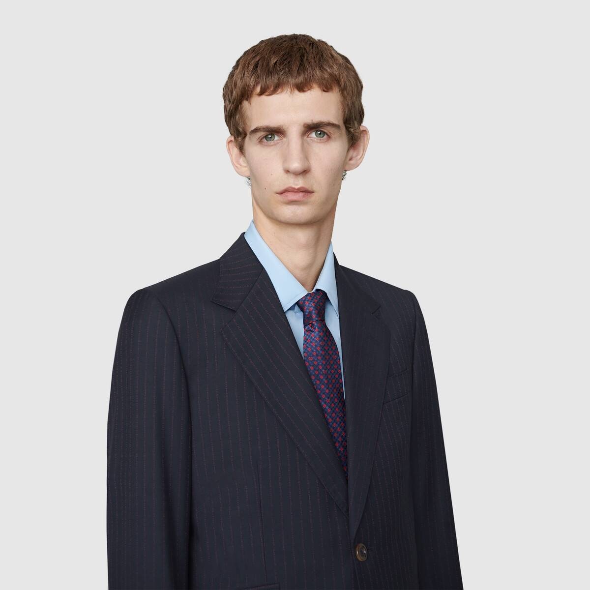 Fitted Gucci pinstripe suit - 9