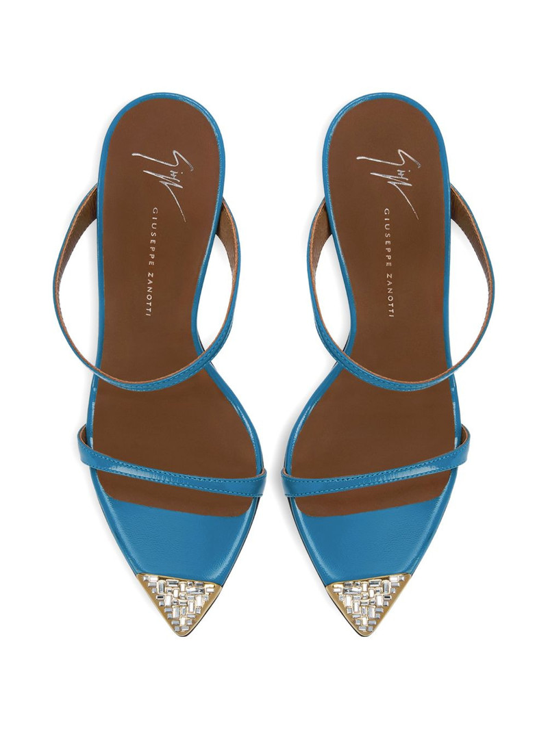 Intriigo sandals 4