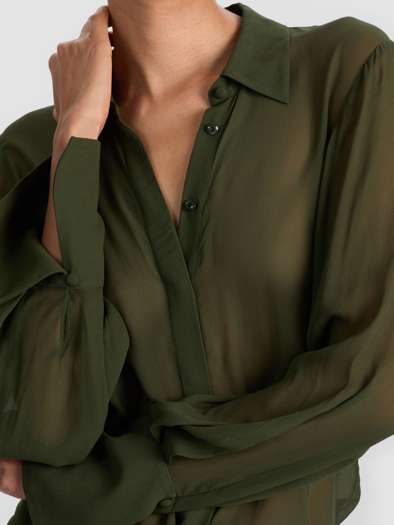 TURNER BUTTON DOWN 5