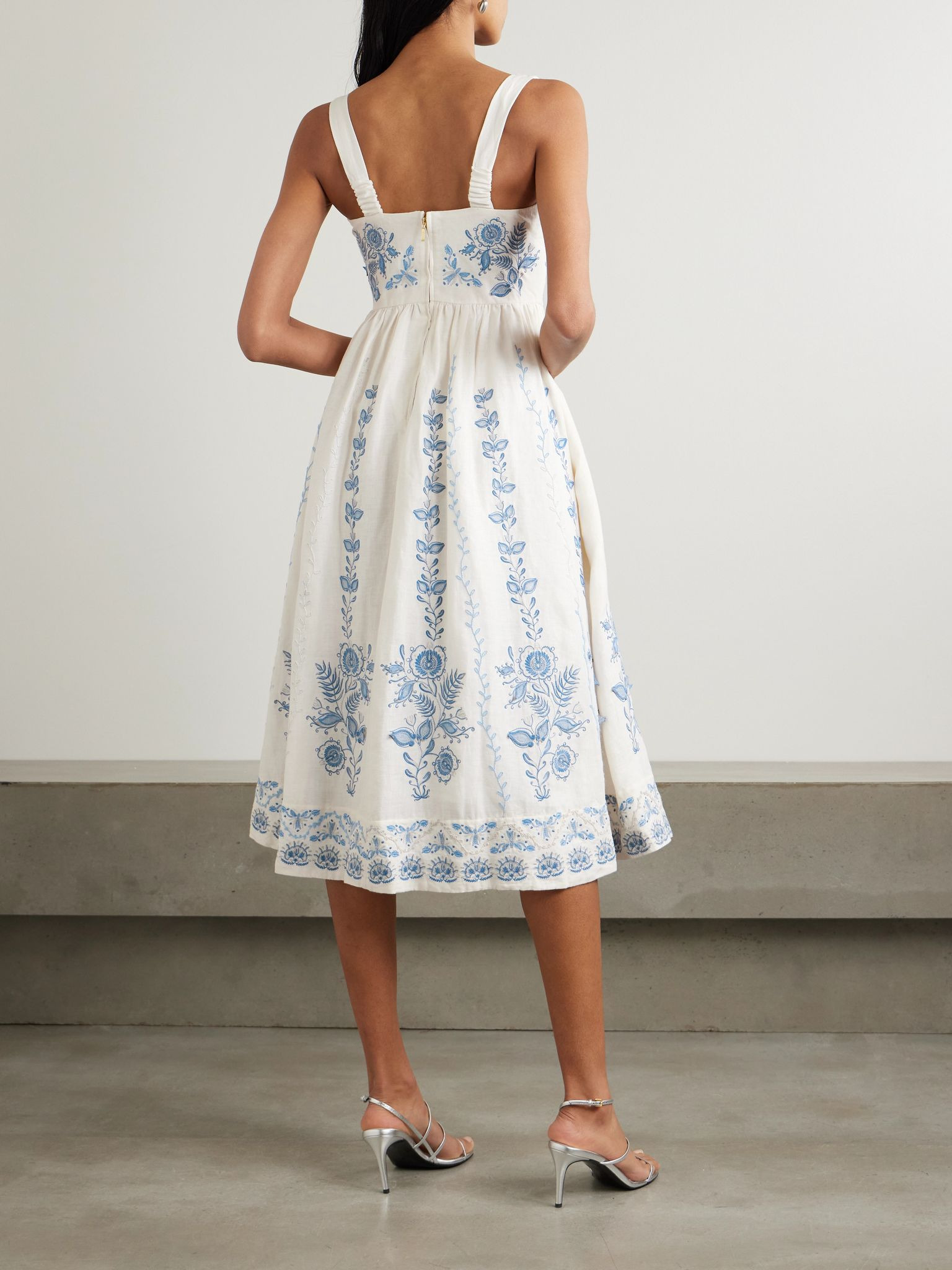 Miramar Floritura gathered embroidered linen midi dress White - 3