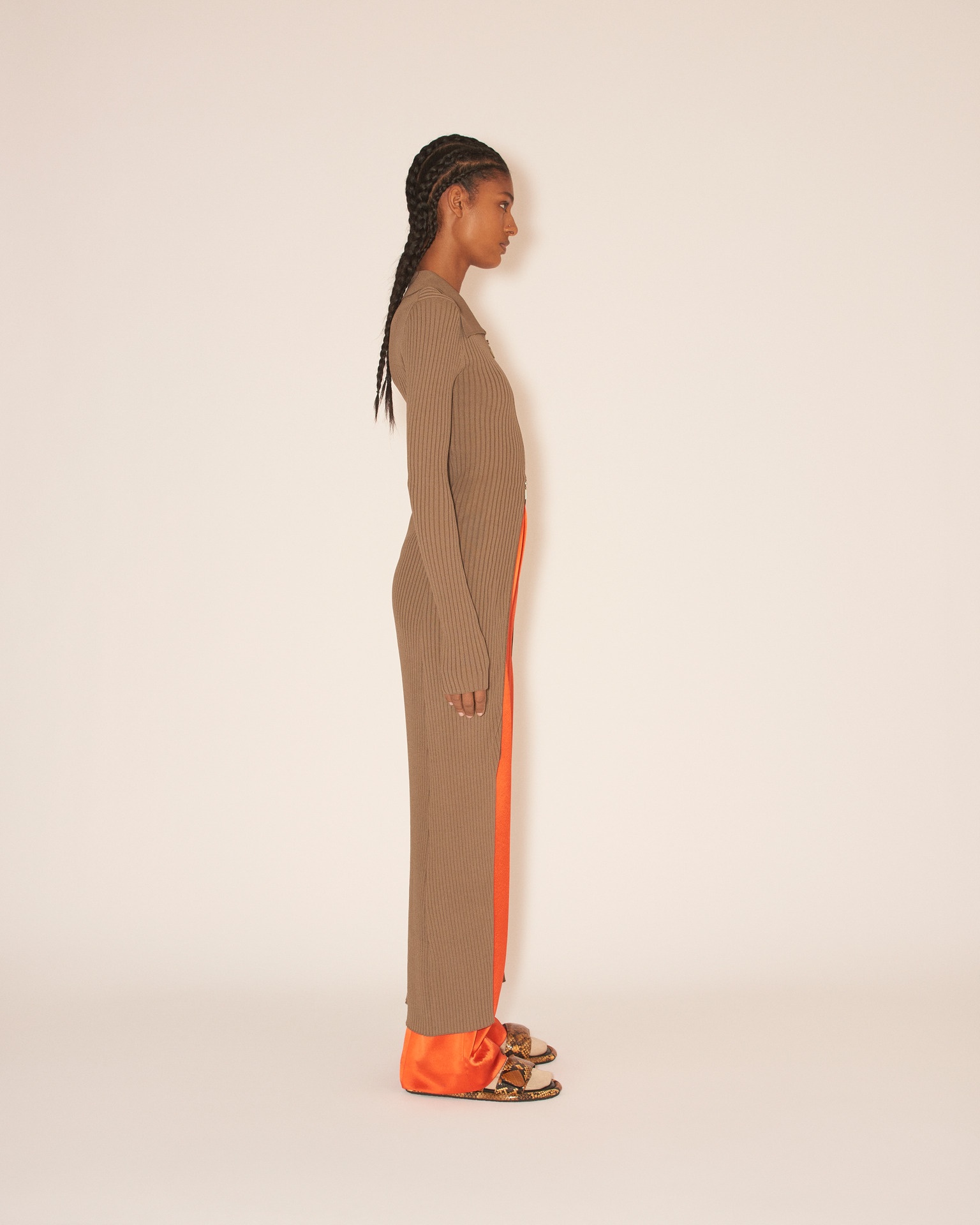 BENNIE - Fitted long sleeve midi dress - Desert Dust - 5