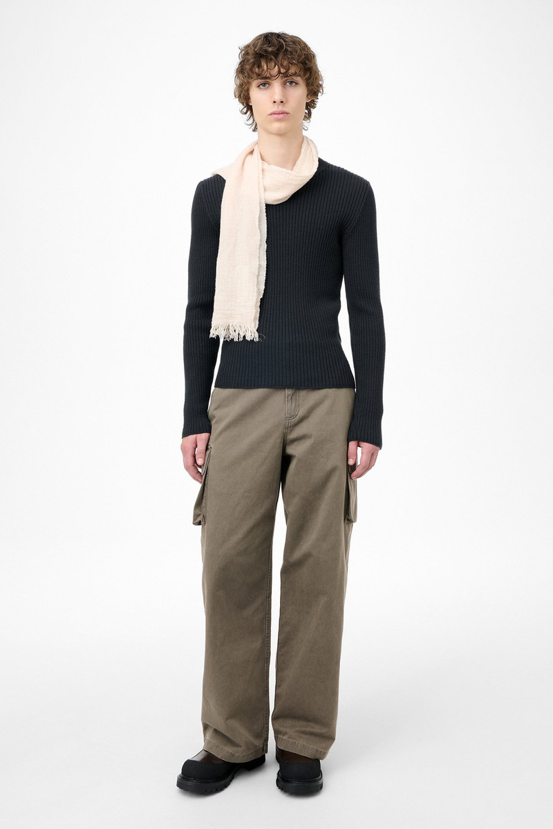 Cottage Scarf Light Pink Cold Dye Wool 3