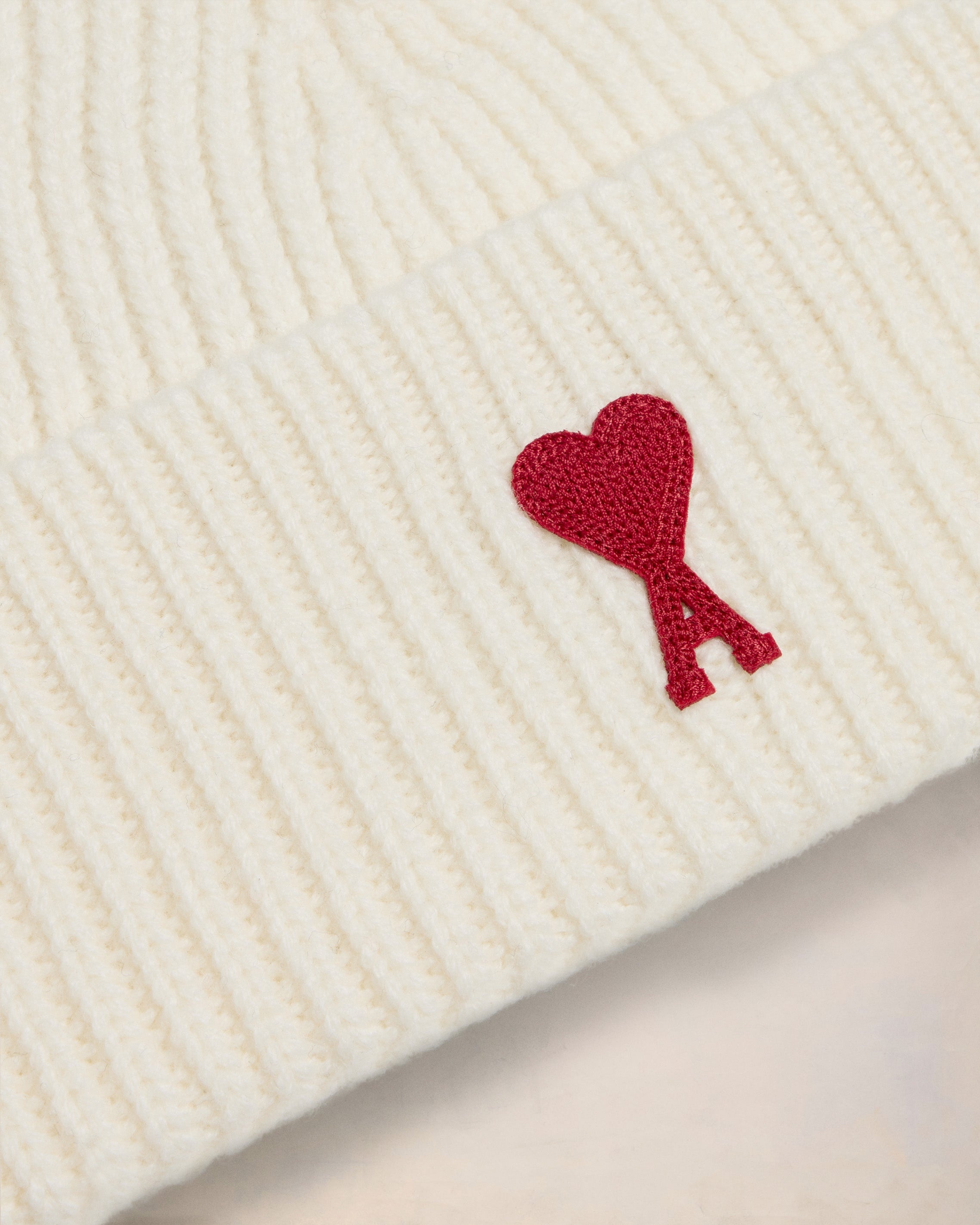 RED AMI DE COEUR BEANIE - 3