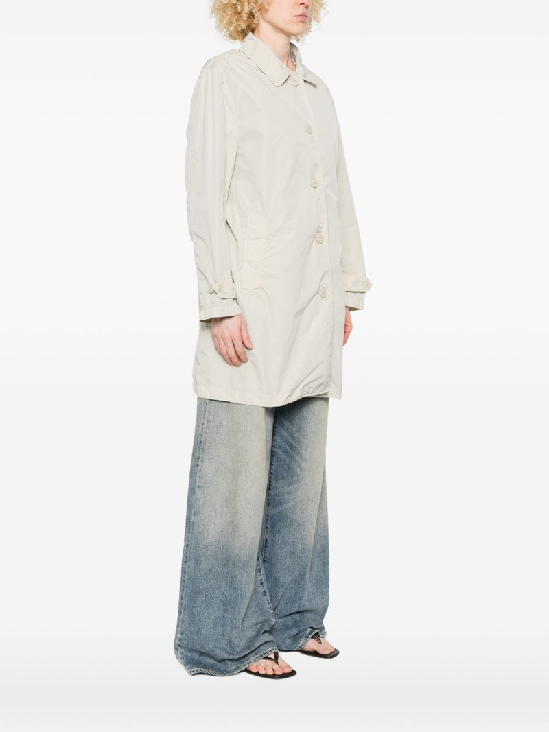 buttoned coat 3