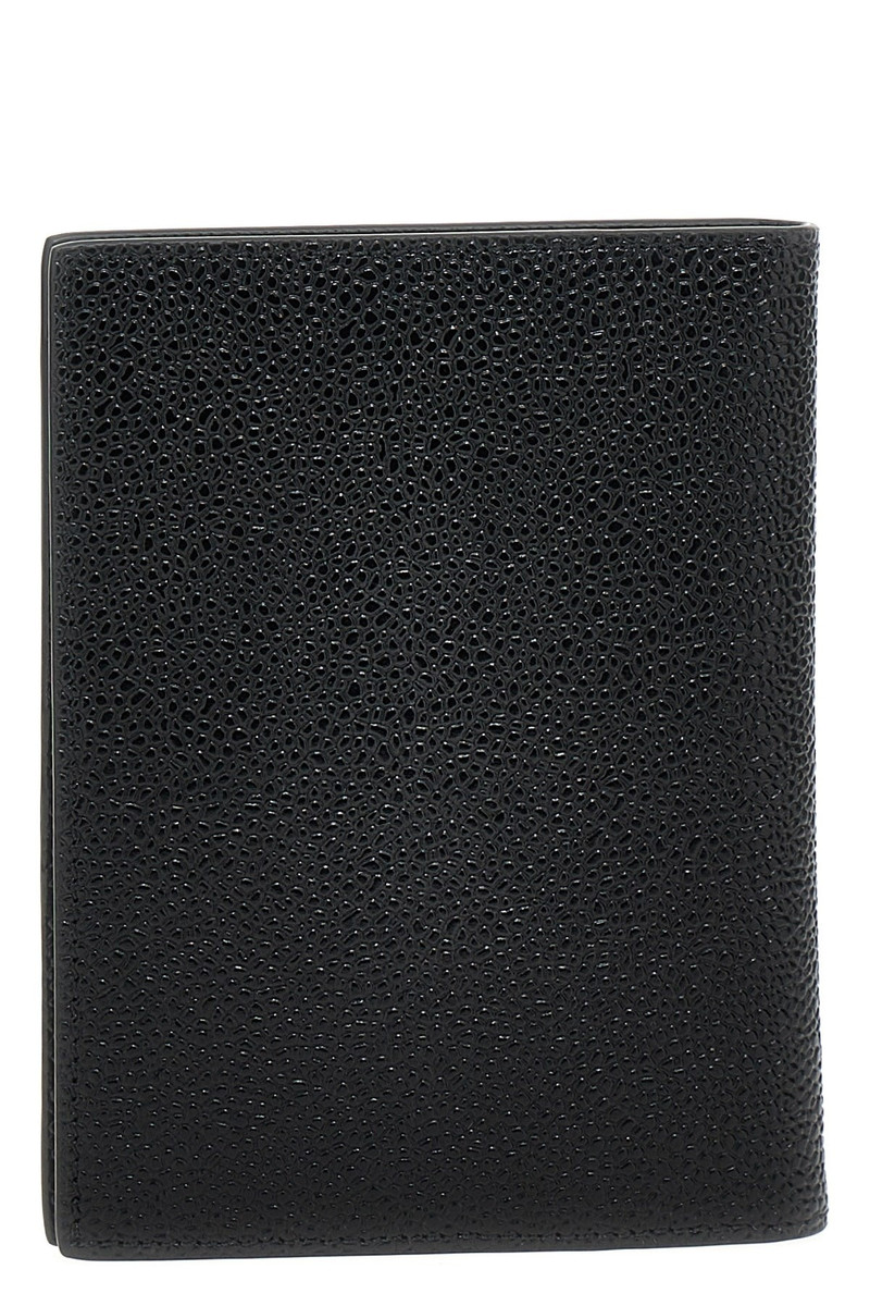 Thom Browne Passport holder in pebble grain outlook