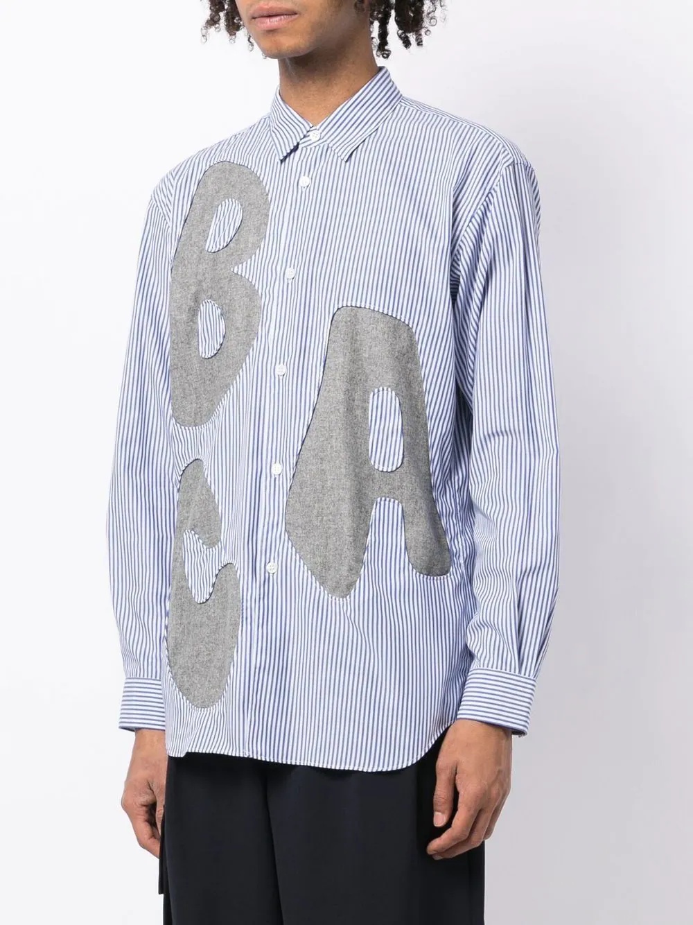 alphabet patch-detail long-sleeve shirt - 3