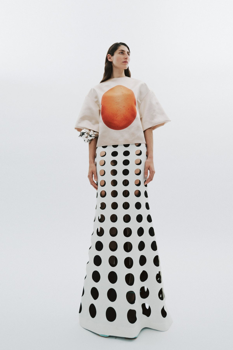 LAYERED HOLE SKIRT WHITE BLACK 10