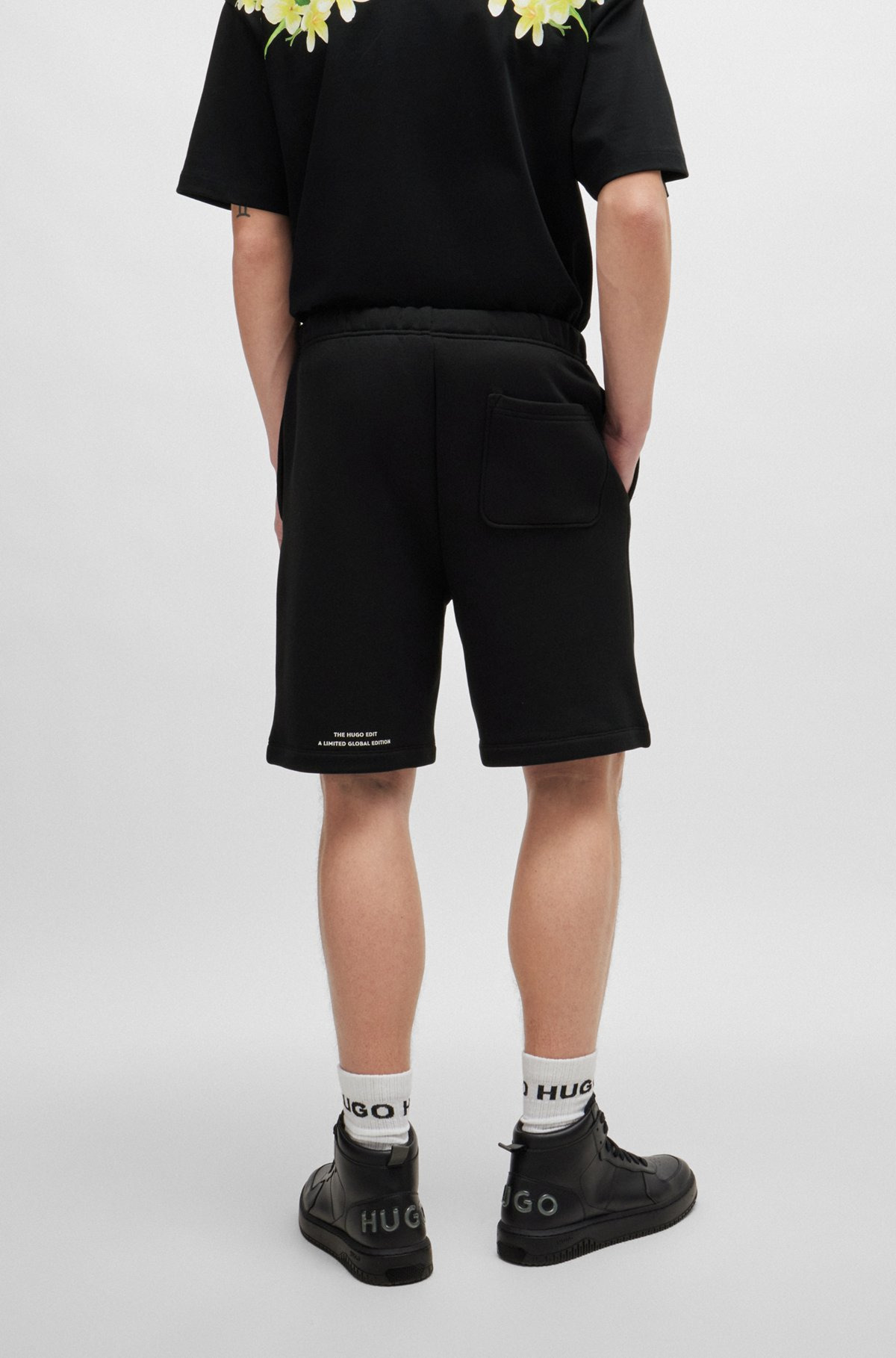 RELAXED-FIT SHORTS WITH FLORAL ARTWORK - 5
