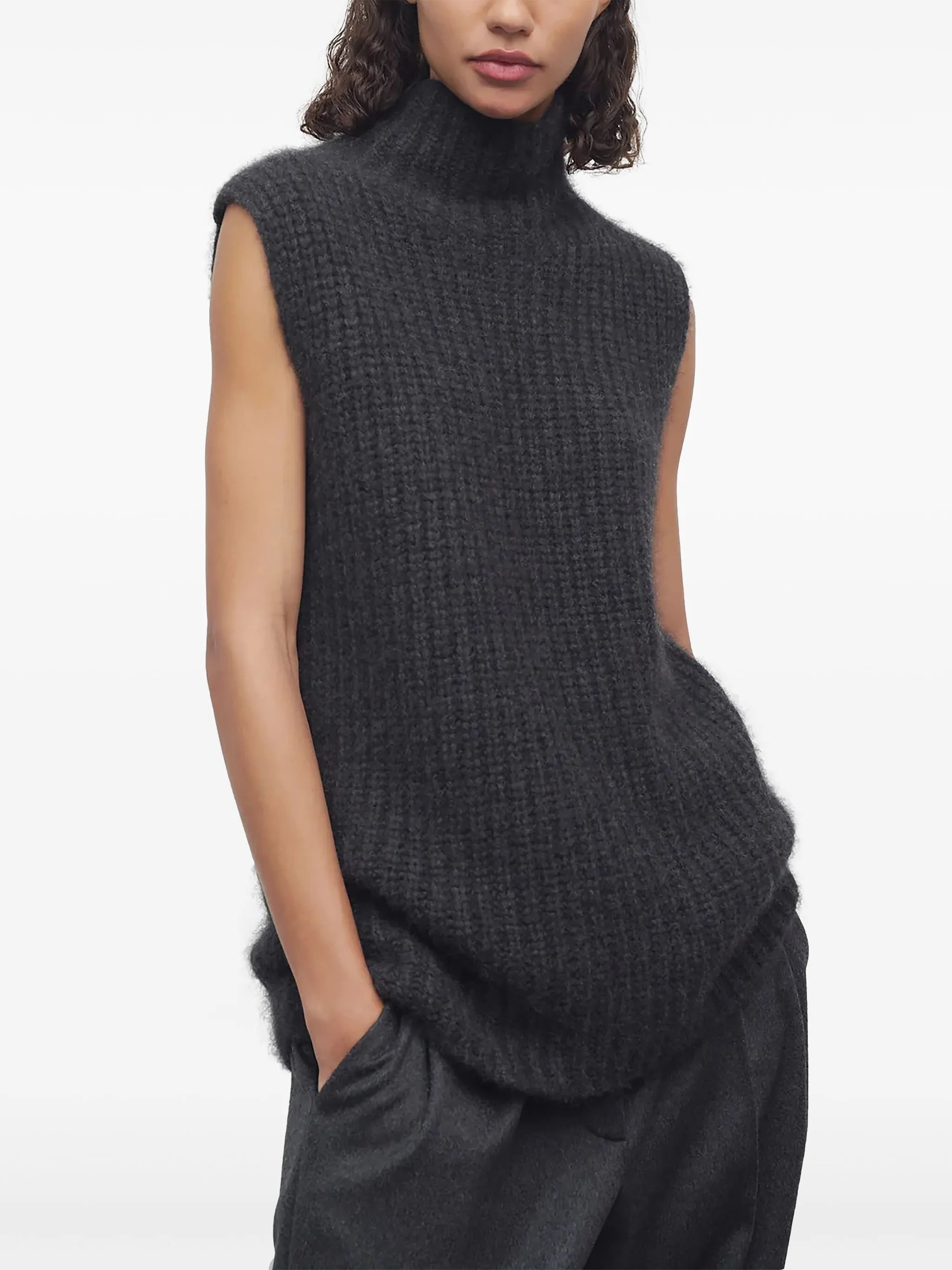 Ilena knitted vest - 2