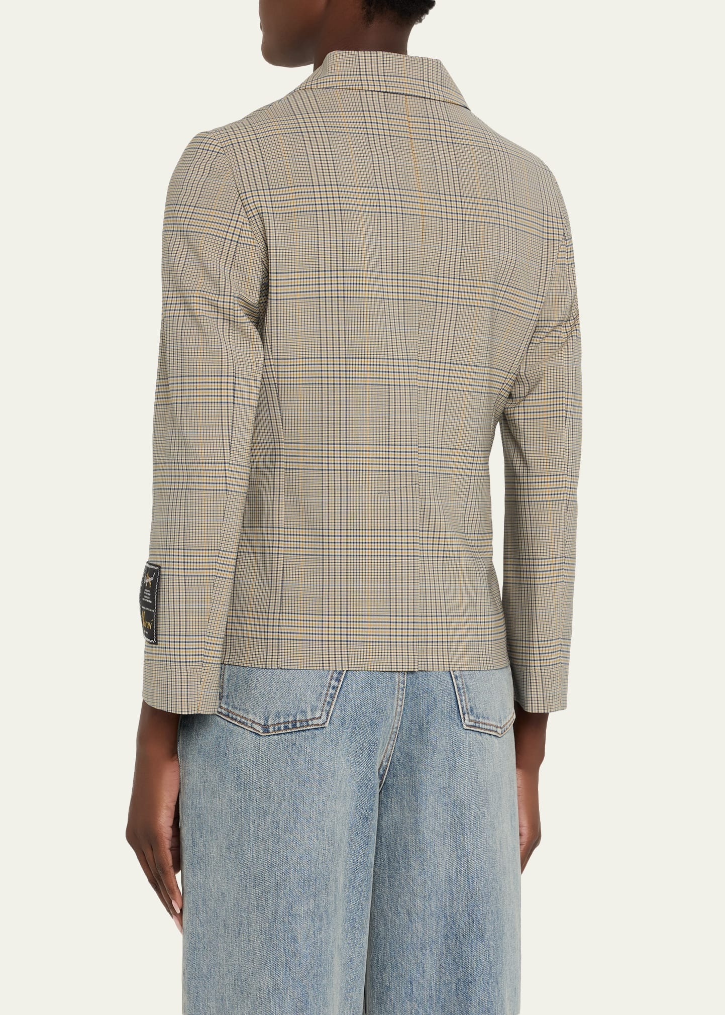 Baby Simple Chest Jacket Opening With Three Buttons On The Front - 3