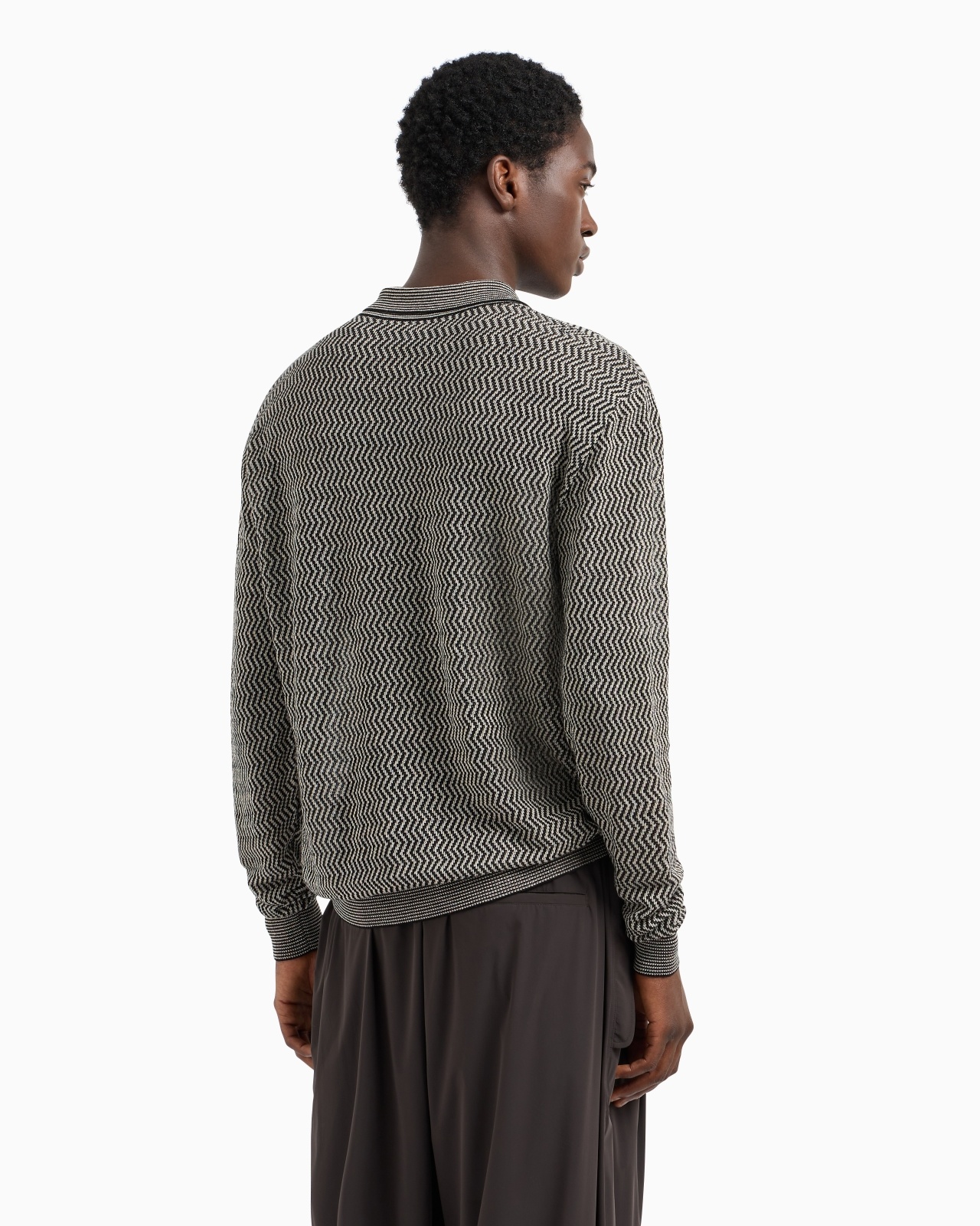 ASV LINEN AND LYOCELL-BLEND POLO-COLLAR JUMPER WITH CHEVRON MOTIF - 3