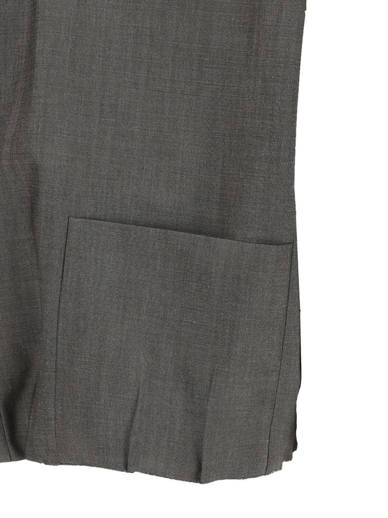 buttoned jacket 4