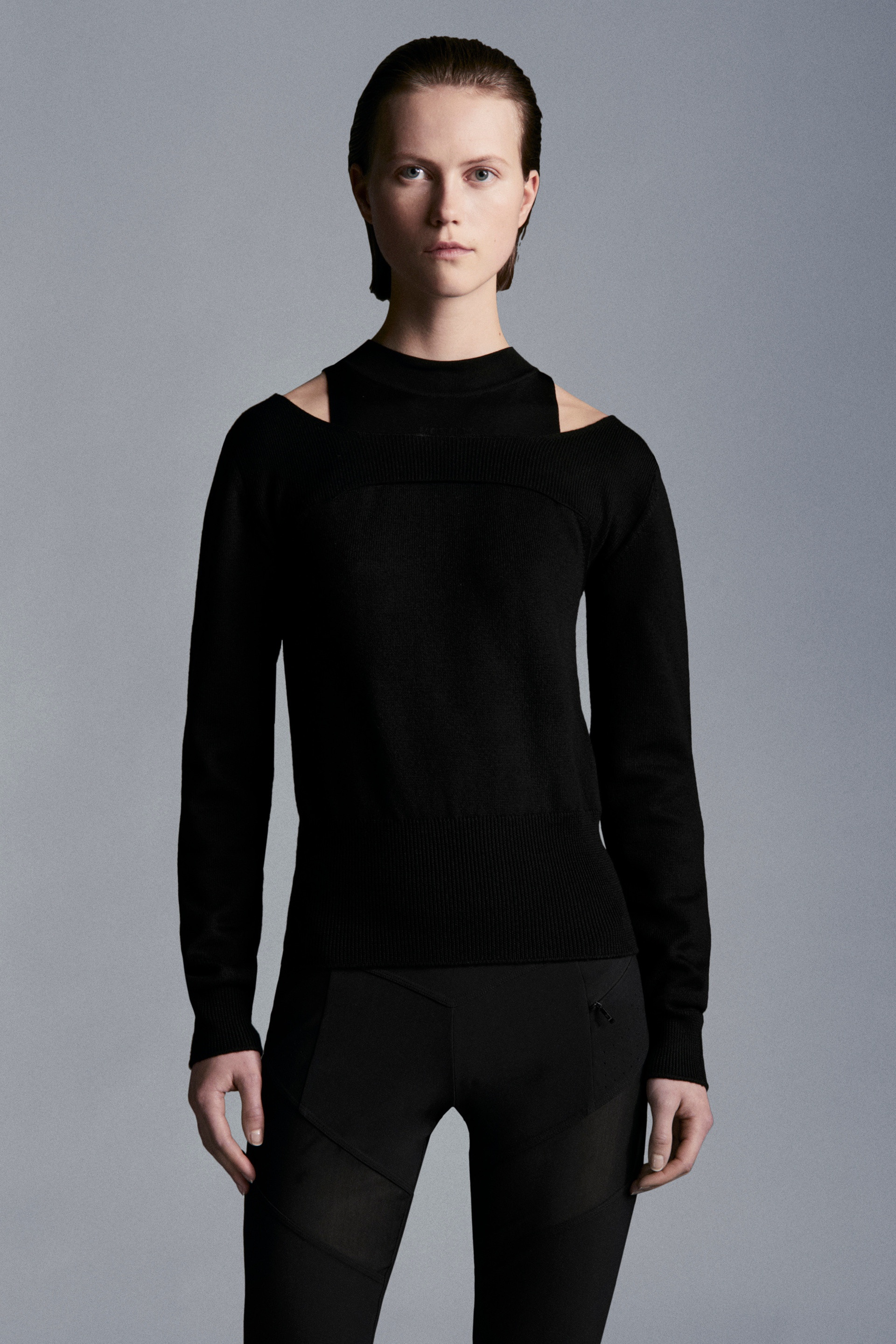 Graphic Neckline Sweater - 3