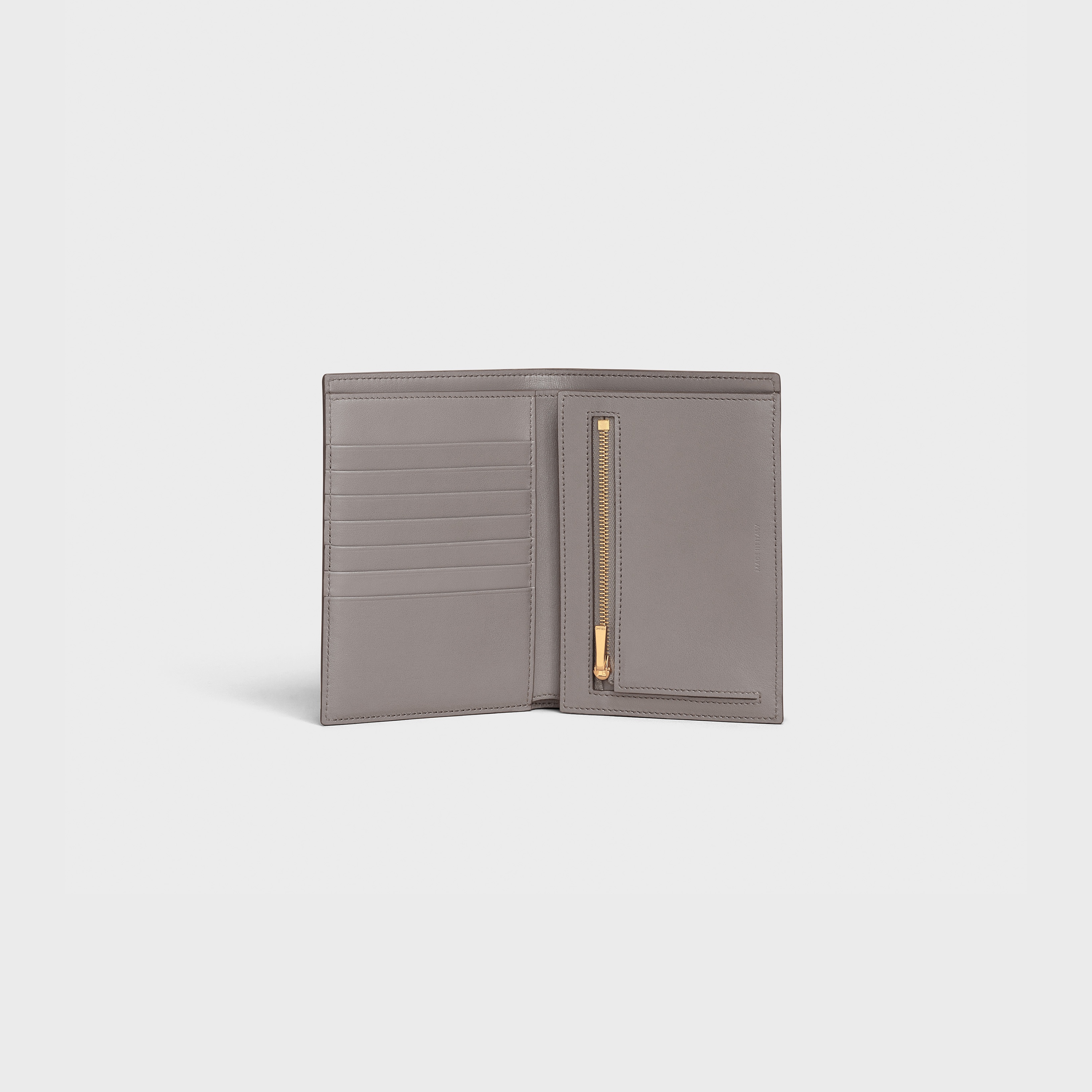 Medium strap wallet in Grained calfskin - 4