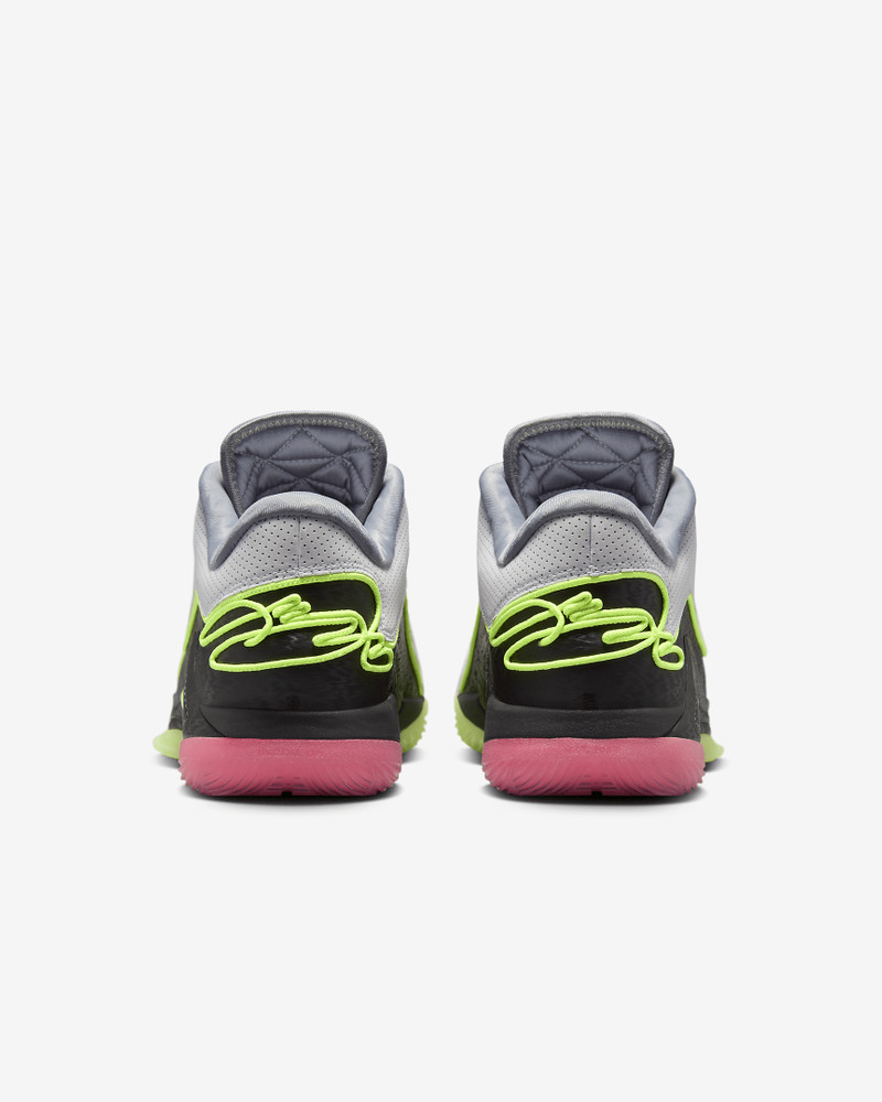 LeBron XXII Basketball Shoes 6