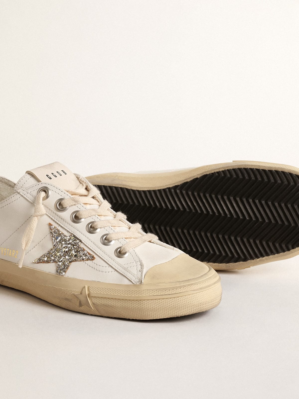 V-Star in white leather with a platinum glitter star - 3