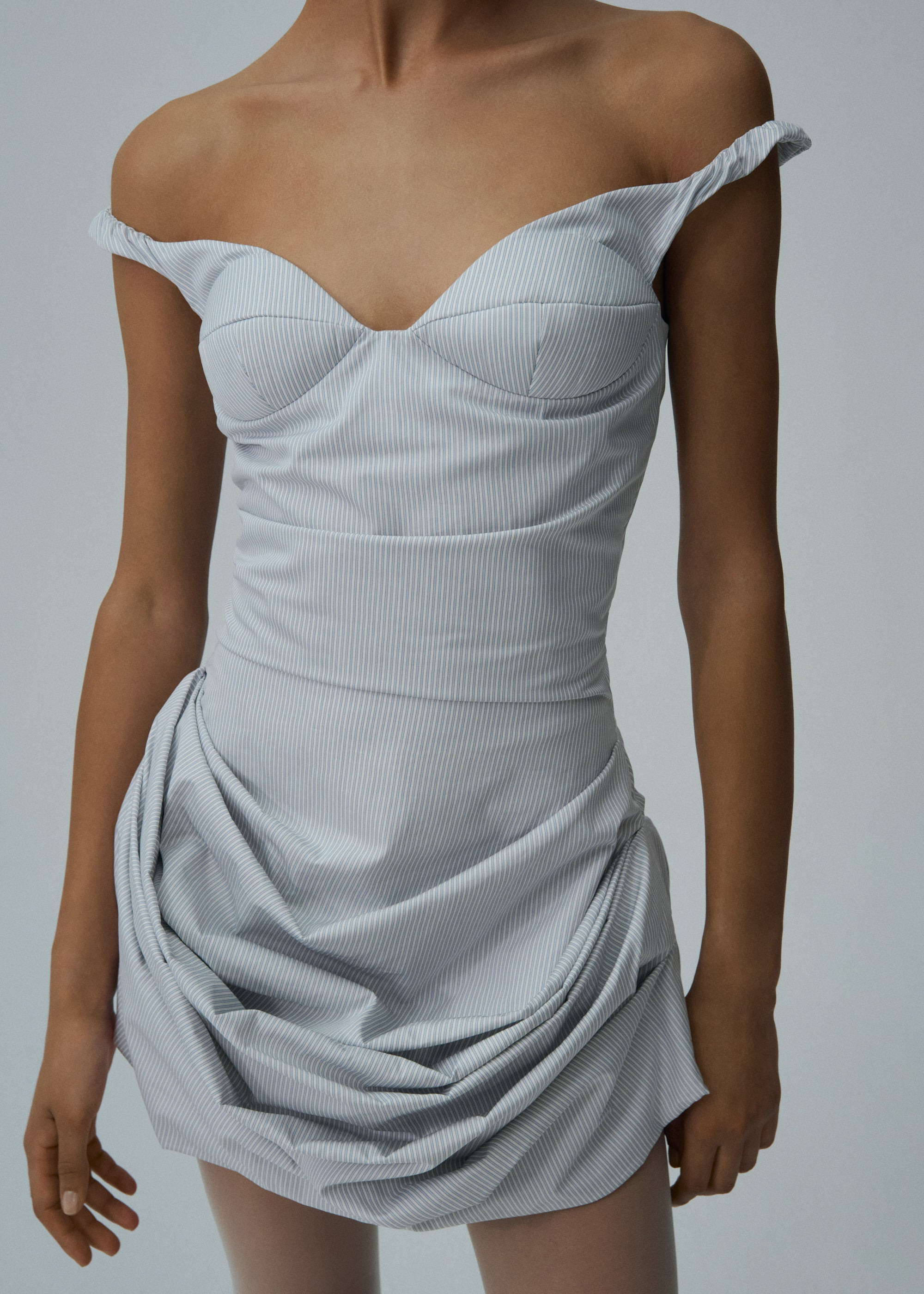 Off shoulder poplin bustier dress in grey stripes - 4