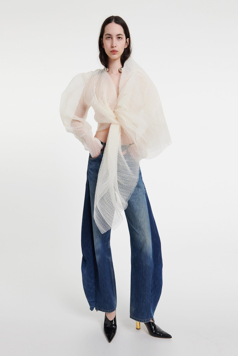 VOLUMINOUS FRONT KNOT TOP IVORY 1