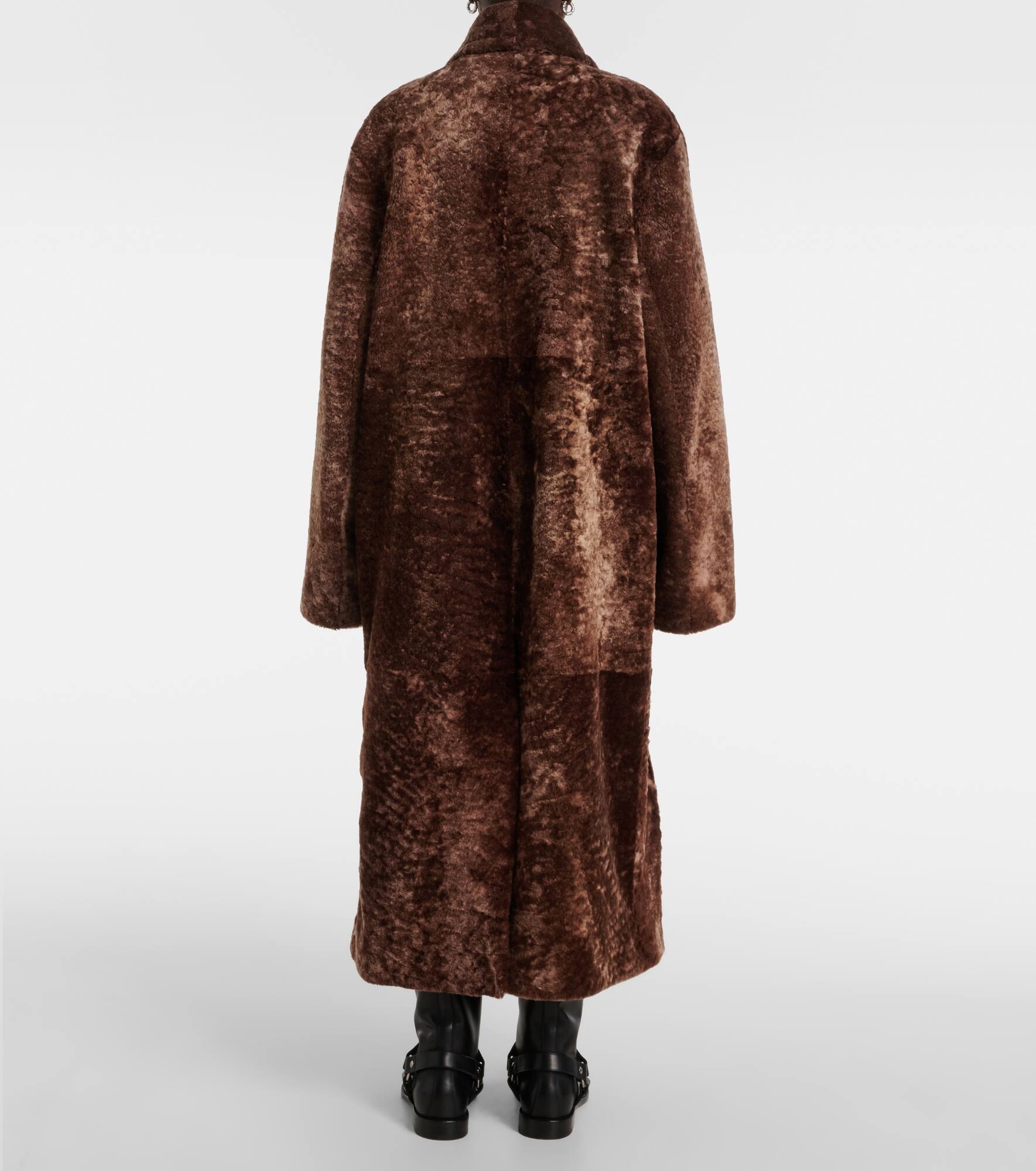 Double-breasted shearling coat - 3